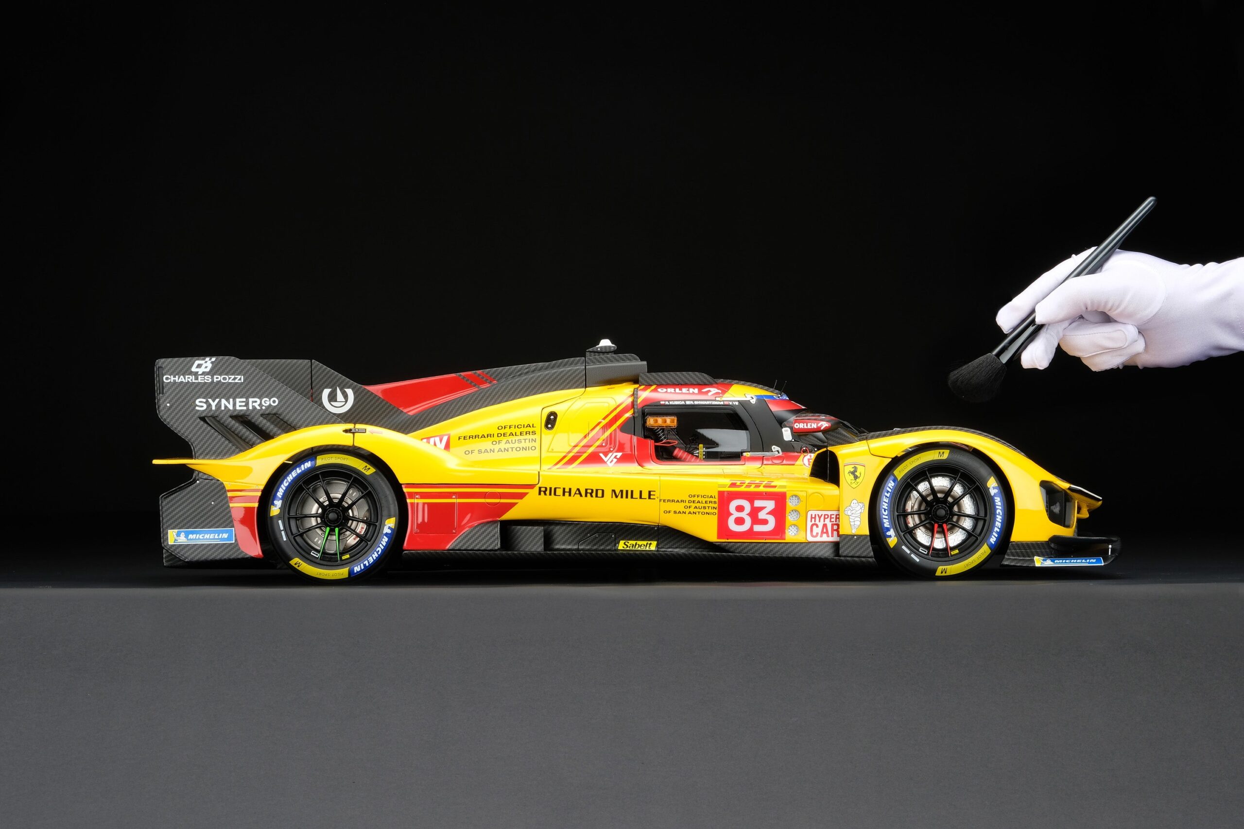 Amalgam Ferrari 499P 2024 Lone Star Le Mans Winner - Gelb | 1:8 - 画像3