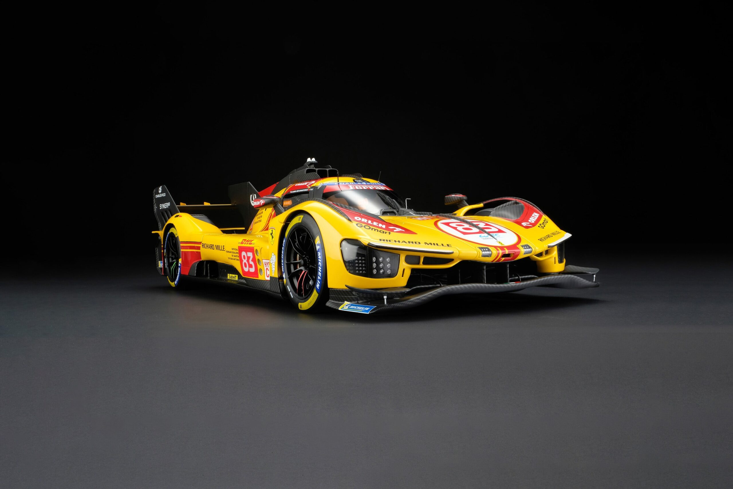 Amalgam Ferrari 499P 2024 Lone Star Le Mans Winner - Gelb | 1:8 - 画像2