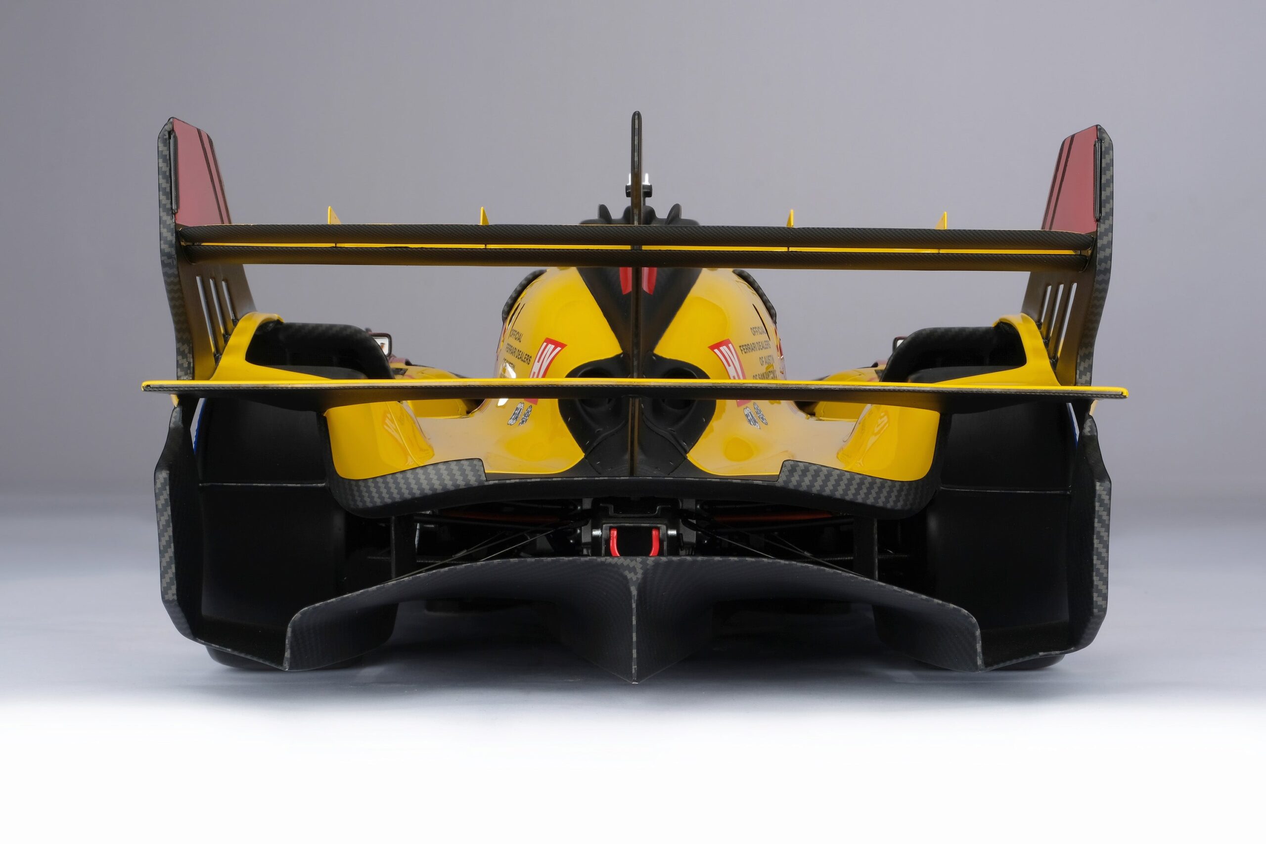 Amalgam Ferrari 499P 2024 Lone Star Le Mans Winner - Gelb | 1:8 - 画像18