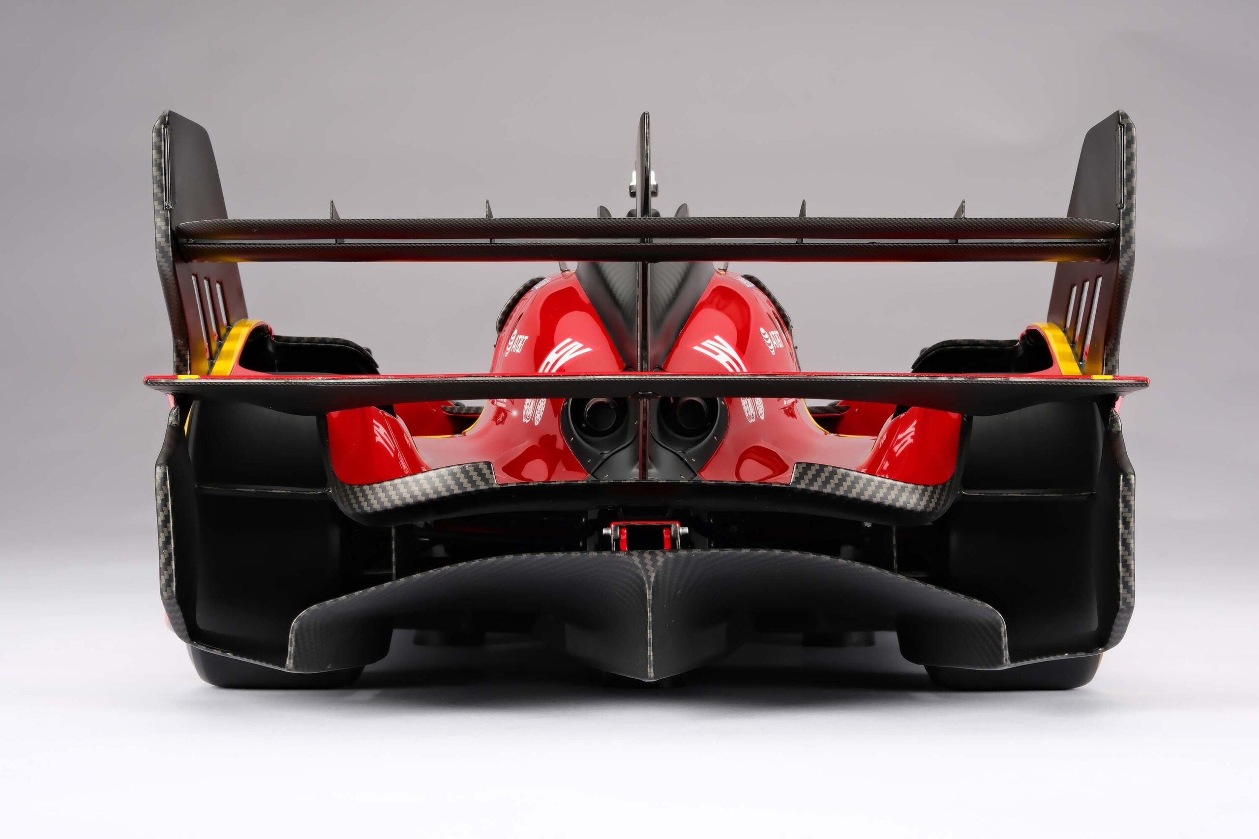 Amalgam Ferrari 499P 2025 Le Mans - Rot | 1:8 - Image 39