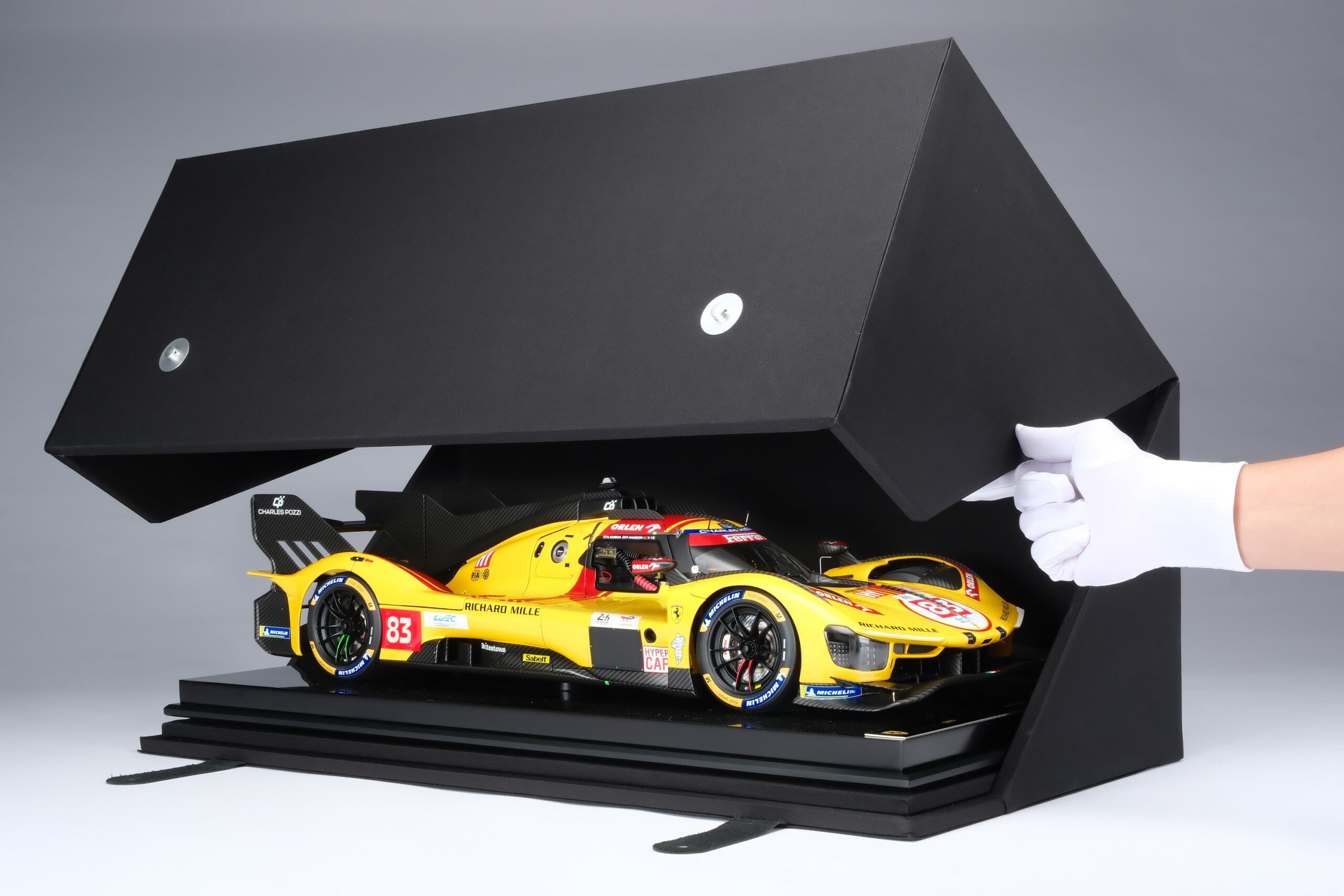 Amalgam Ferrari 499P 2025 Le Mans - Rot | 1:8 - Image 23