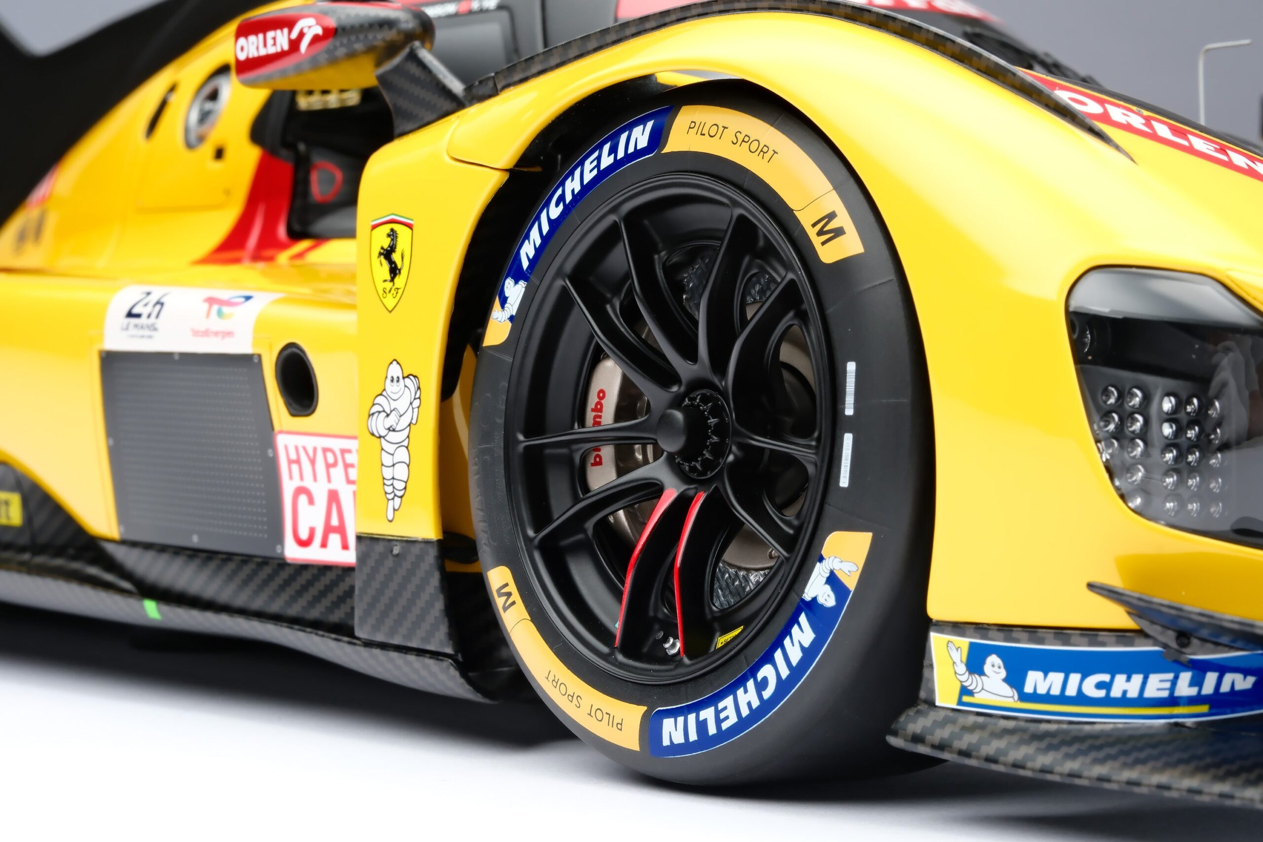 Amalgam Ferrari 499P 2025 Le Mans - Rot | 1:8 - Image 8