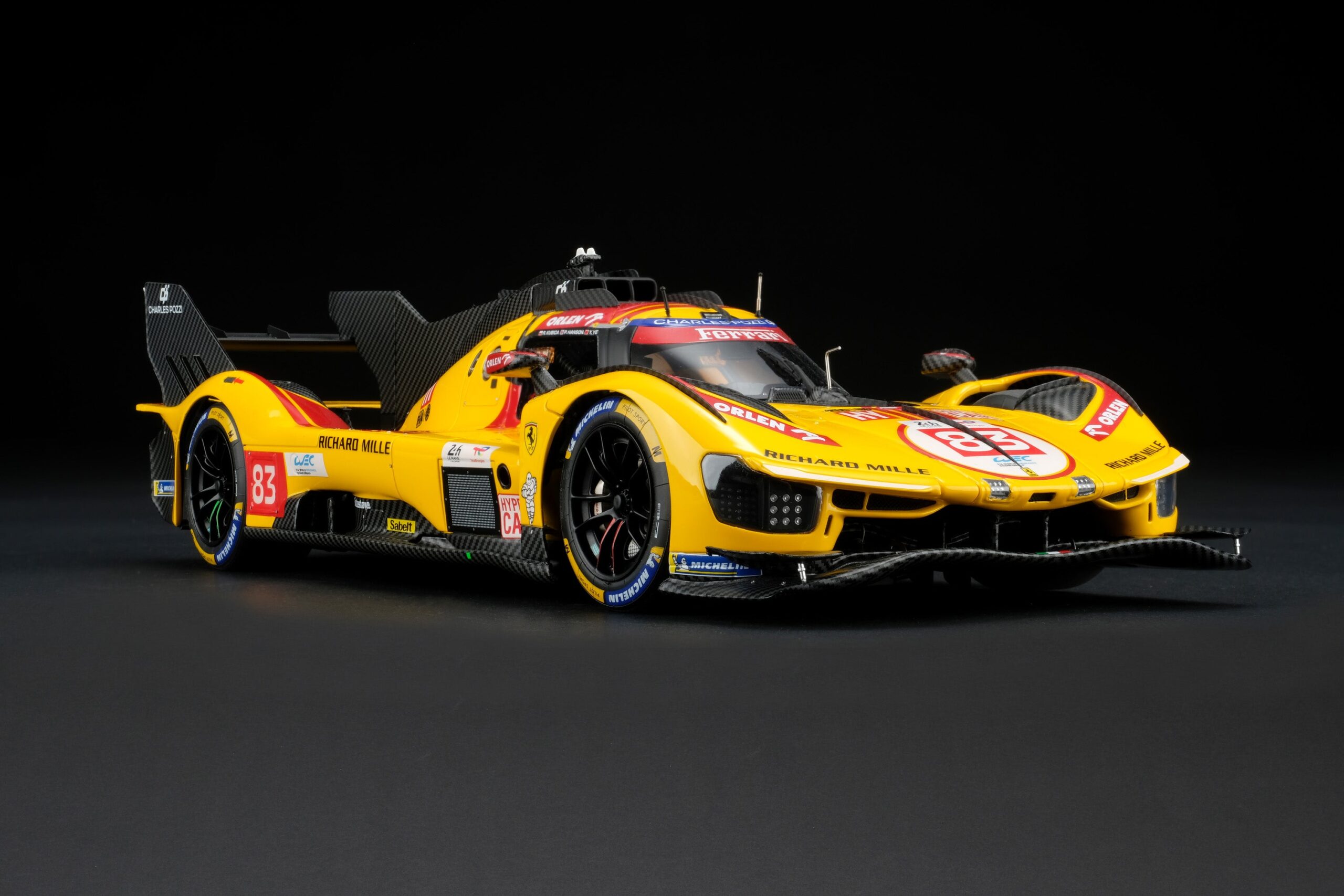Amalgam Ferrari 499P, ganador de Le Mans 2025, #83 - Amarillo | 1:18