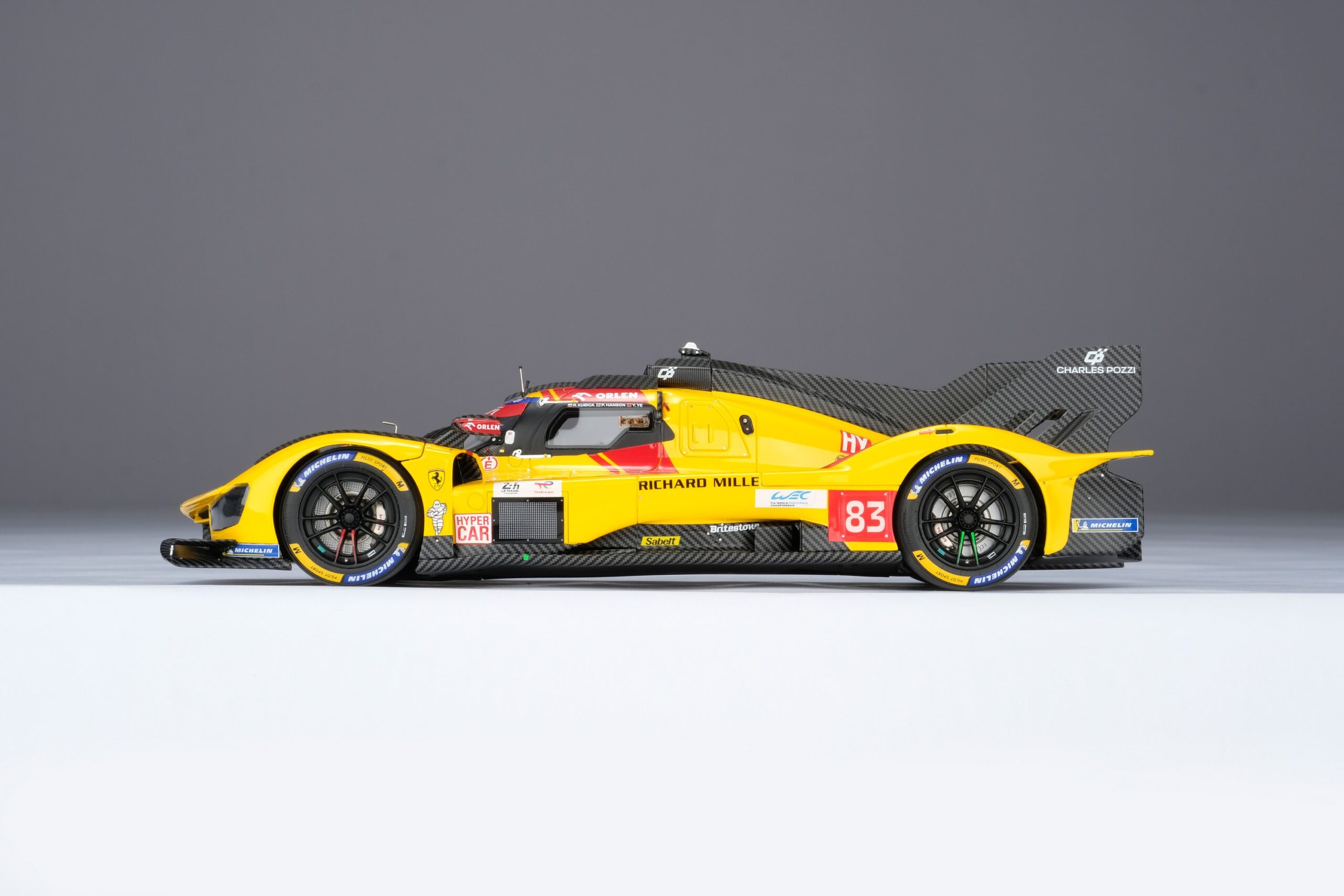 Amalgam Ferrari 499P 2025 Le Mans Winner #83 - Gelb | 1:18 - Imagen 12