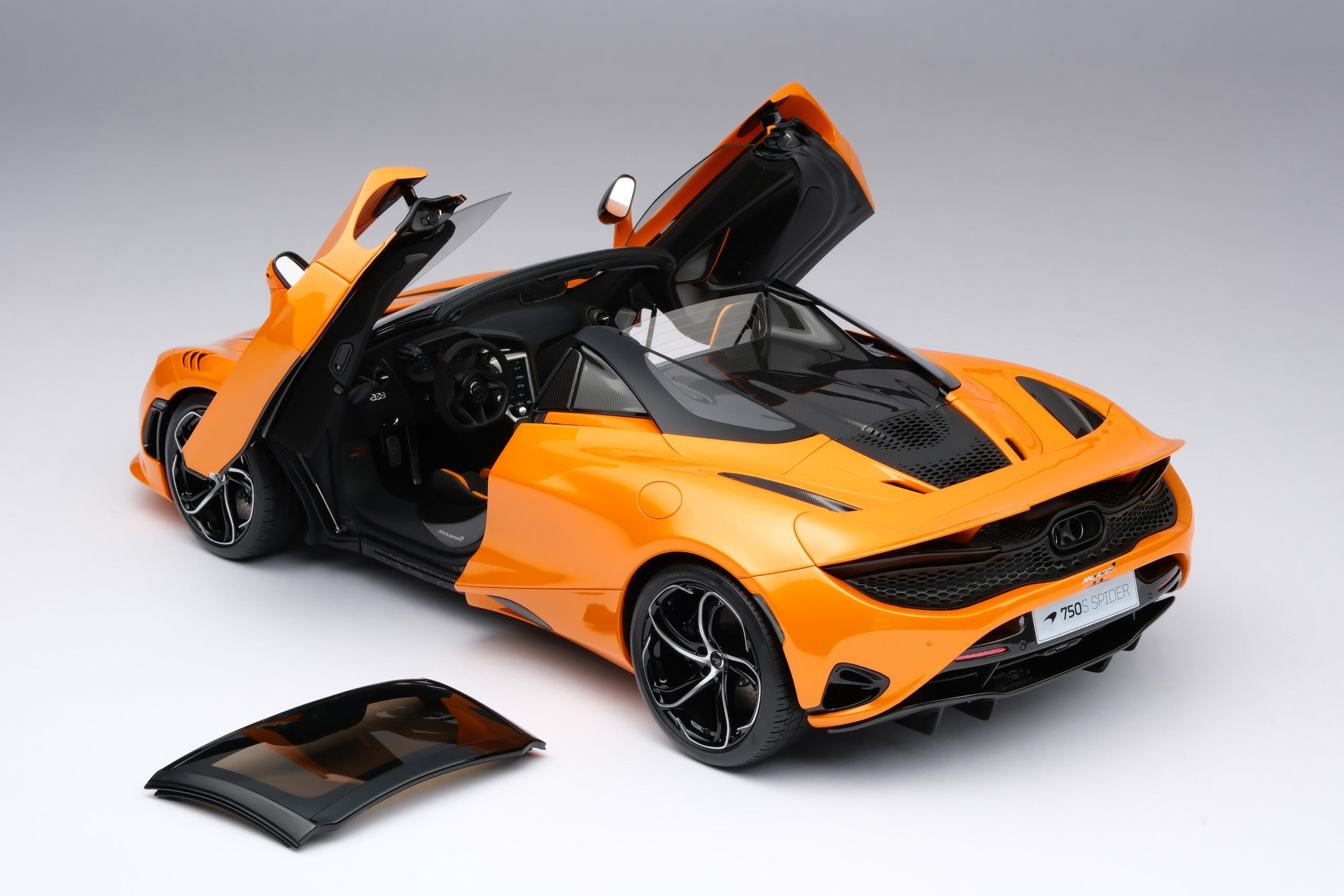 Amalgam McLaren 750S Spider (2023) - Papaya-Orange | 1:8 - Imagen 10