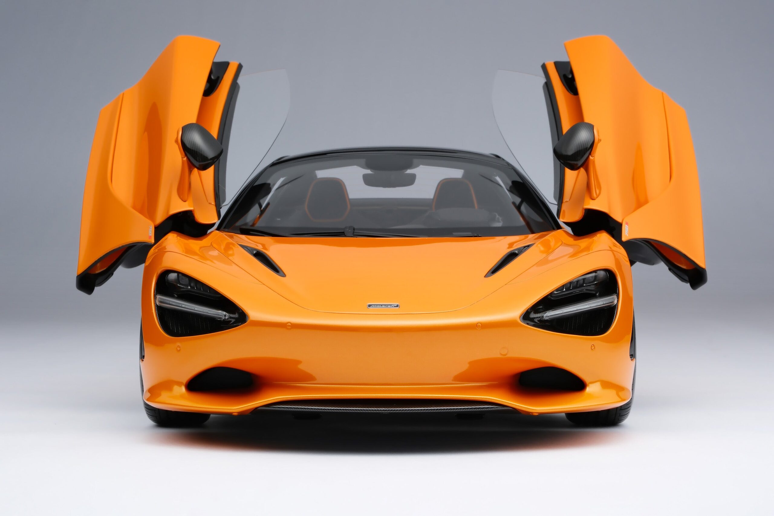 Amalgam McLaren 750S Spider (2023) - Papaya-Orange | 1:8 - Imagen 7