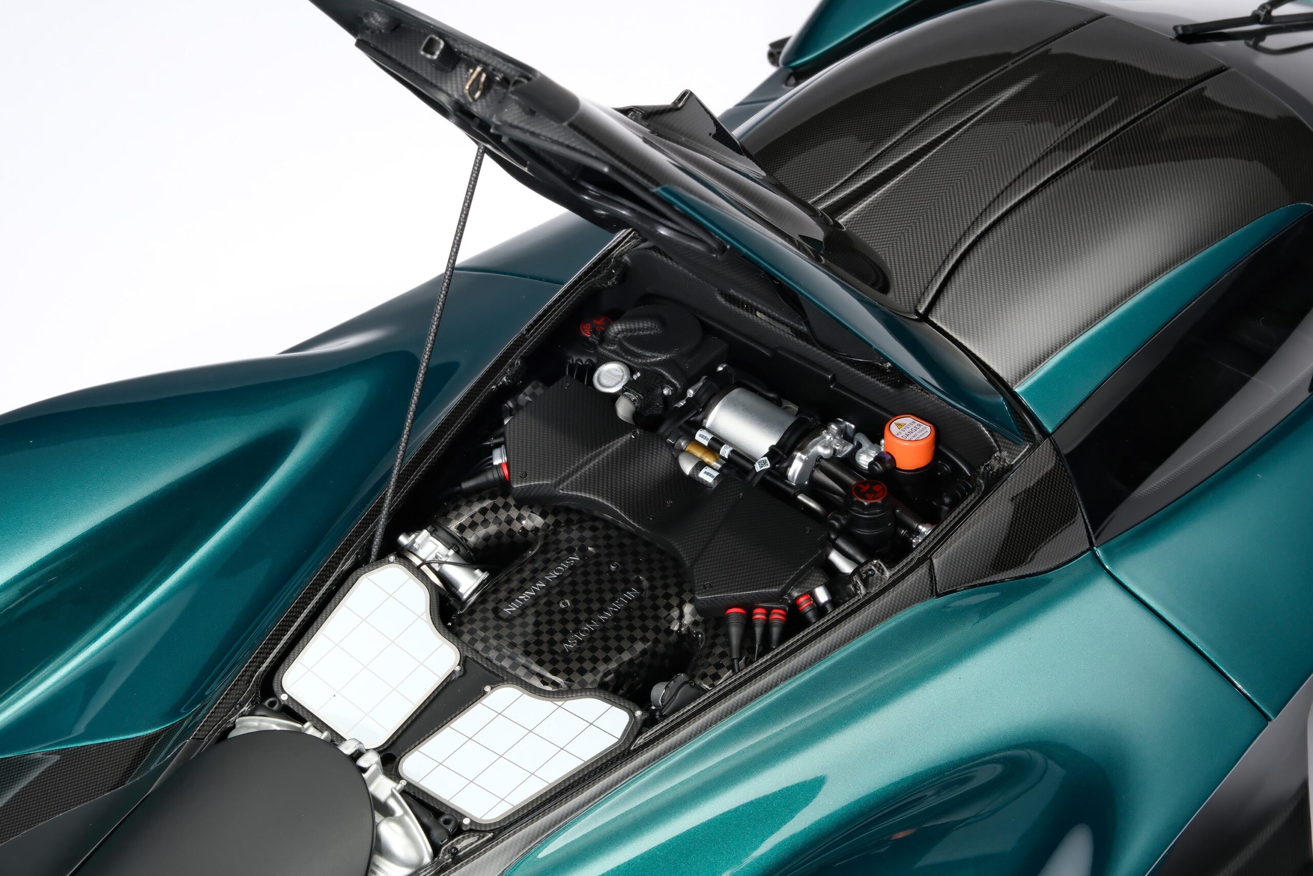 Amalgam Aston Martin Valkyrie (2021) - Grün | 1:8 - Image 9