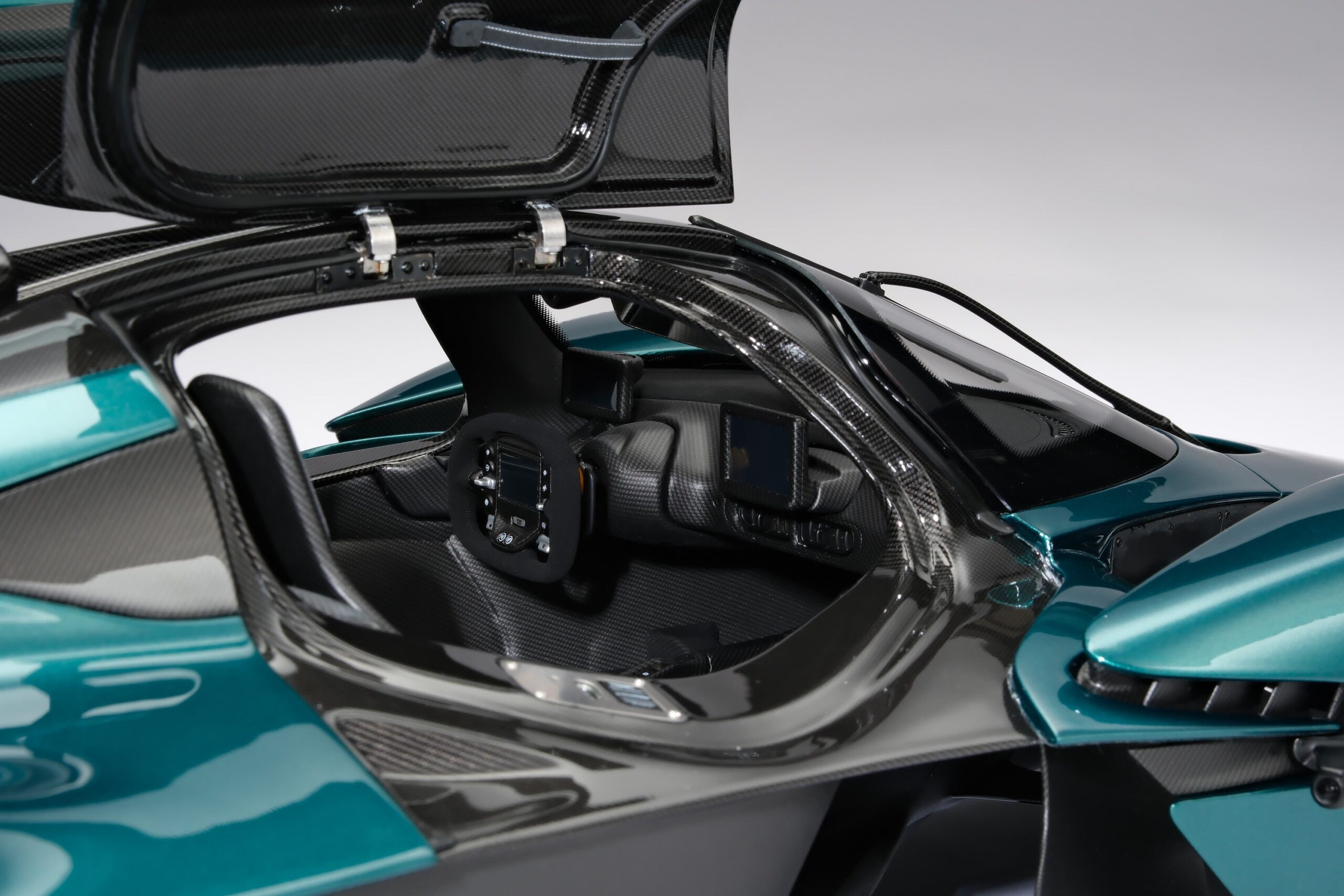 Amalgam Aston Martin Valkyrie (2021) - Grün | 1:8 - Image 6