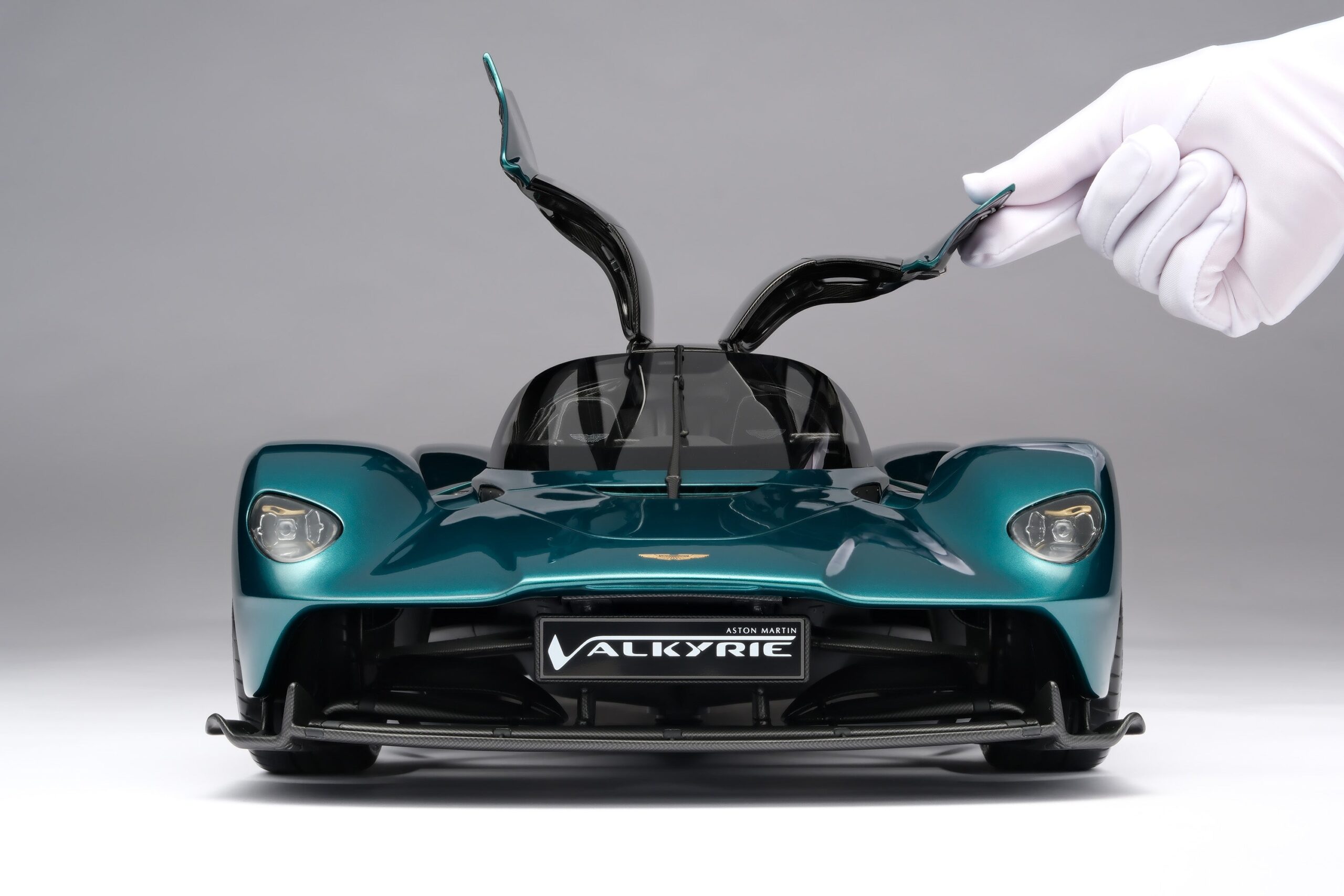 Amalgam Aston Martin Valkyrie (2021) - Grün | 1:8 - Image 8