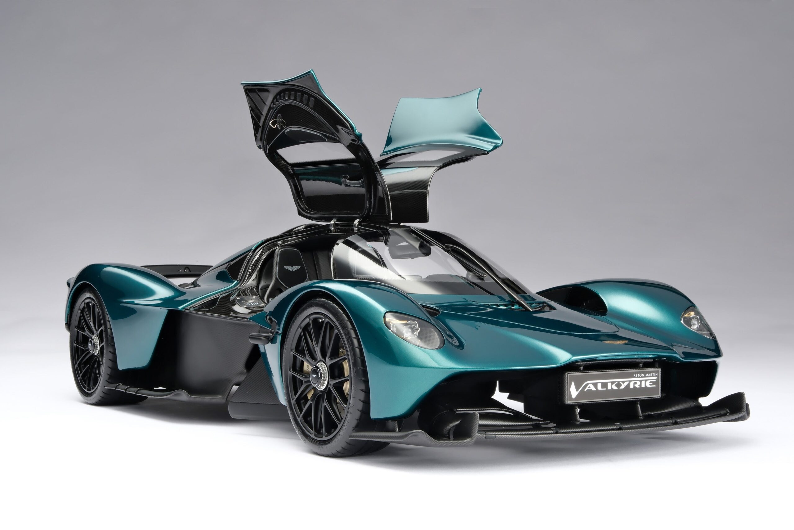 Amalgam Aston Martin Valkyrie (2021) - Grün | 1:8 - Image 7