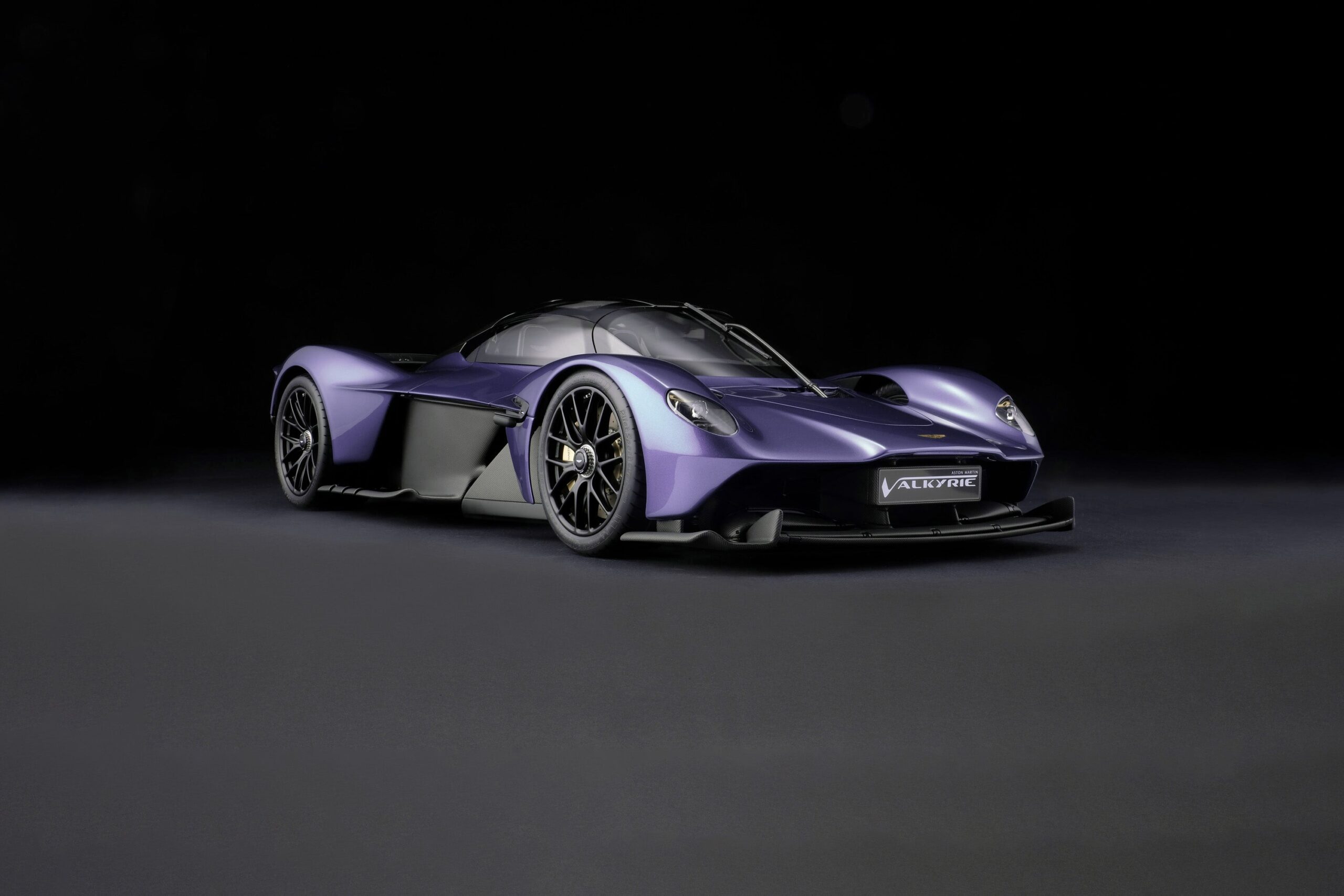 Amalgam Aston Martin Valkyrie Spider (2023) | 1:8 - الصورة 4