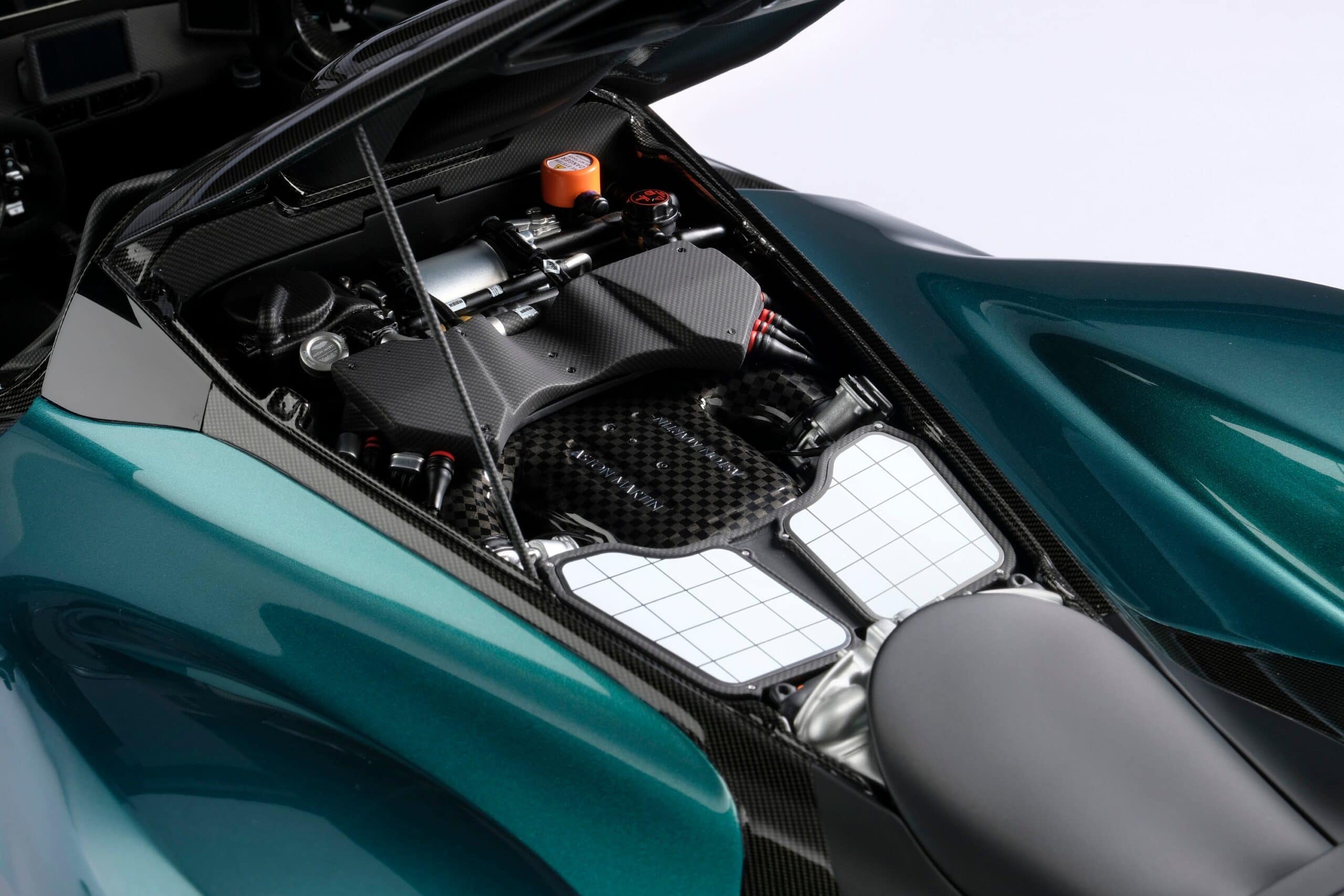 Amalgam Aston Martin Valkyrie Spider (2023) | 1:8 - الصورة 14