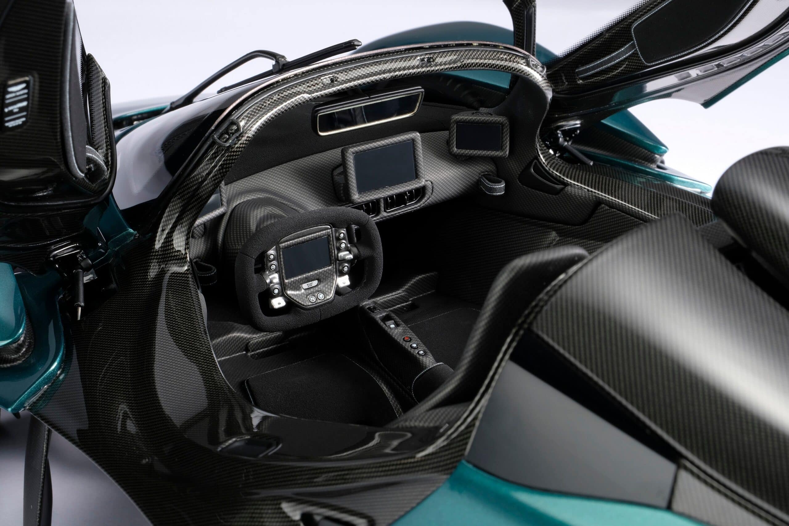 Amalgam Aston Martin Valkyrie Spider (2023) | 1:8 - الصورة 12