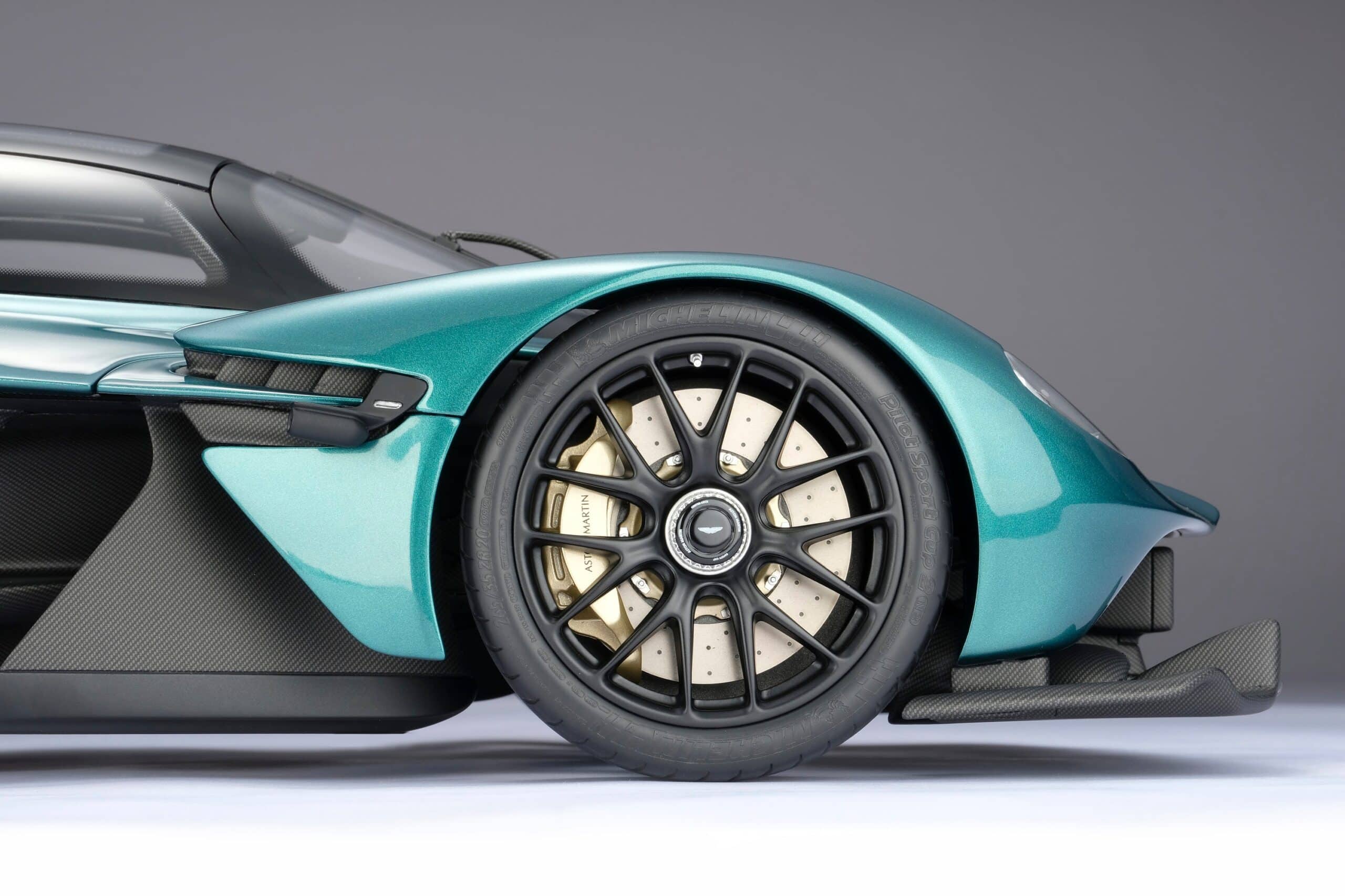 Amalgam Aston Martin Valkyrie Spider (2023) | 1:8 - الصورة 15