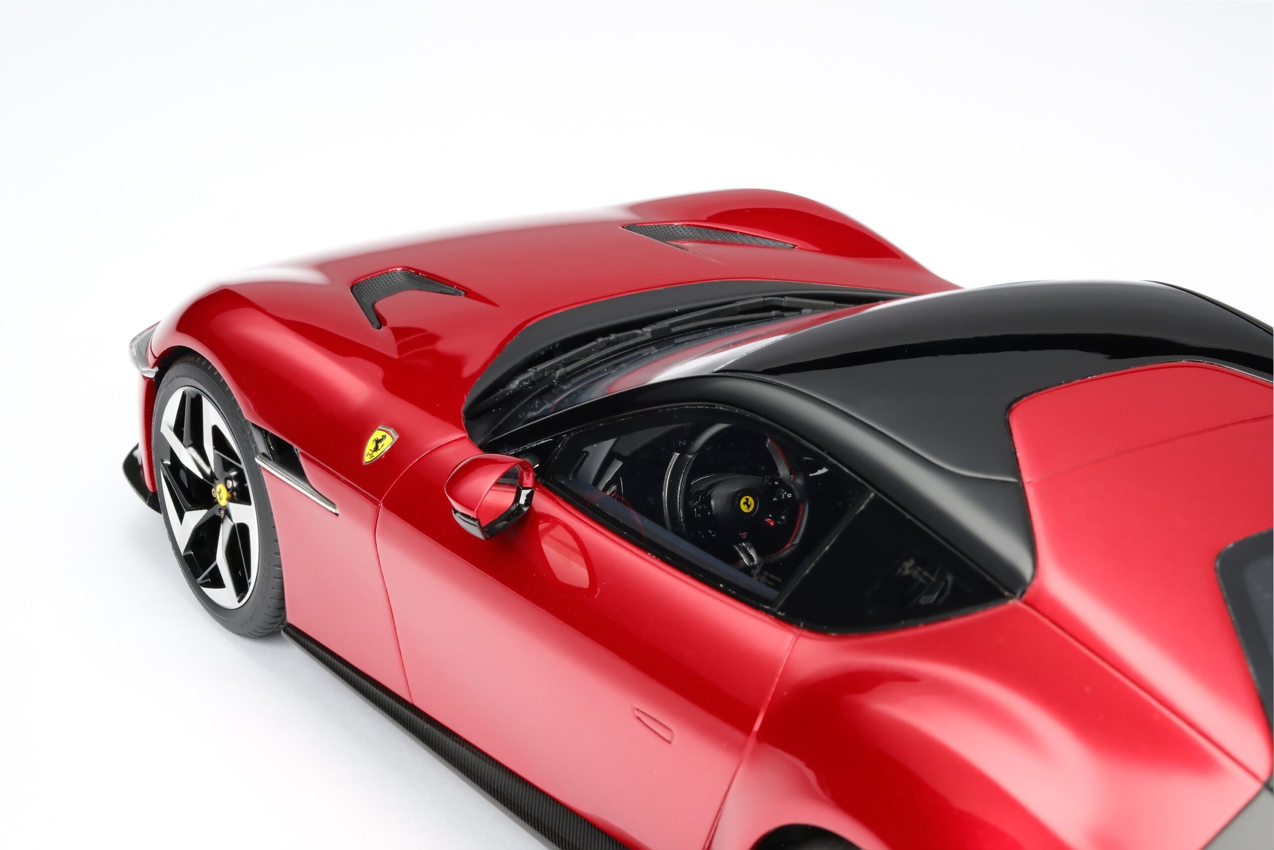Amalgam Ferrari 12Cilindri (2024) - Rot | 1:18 - Image 12