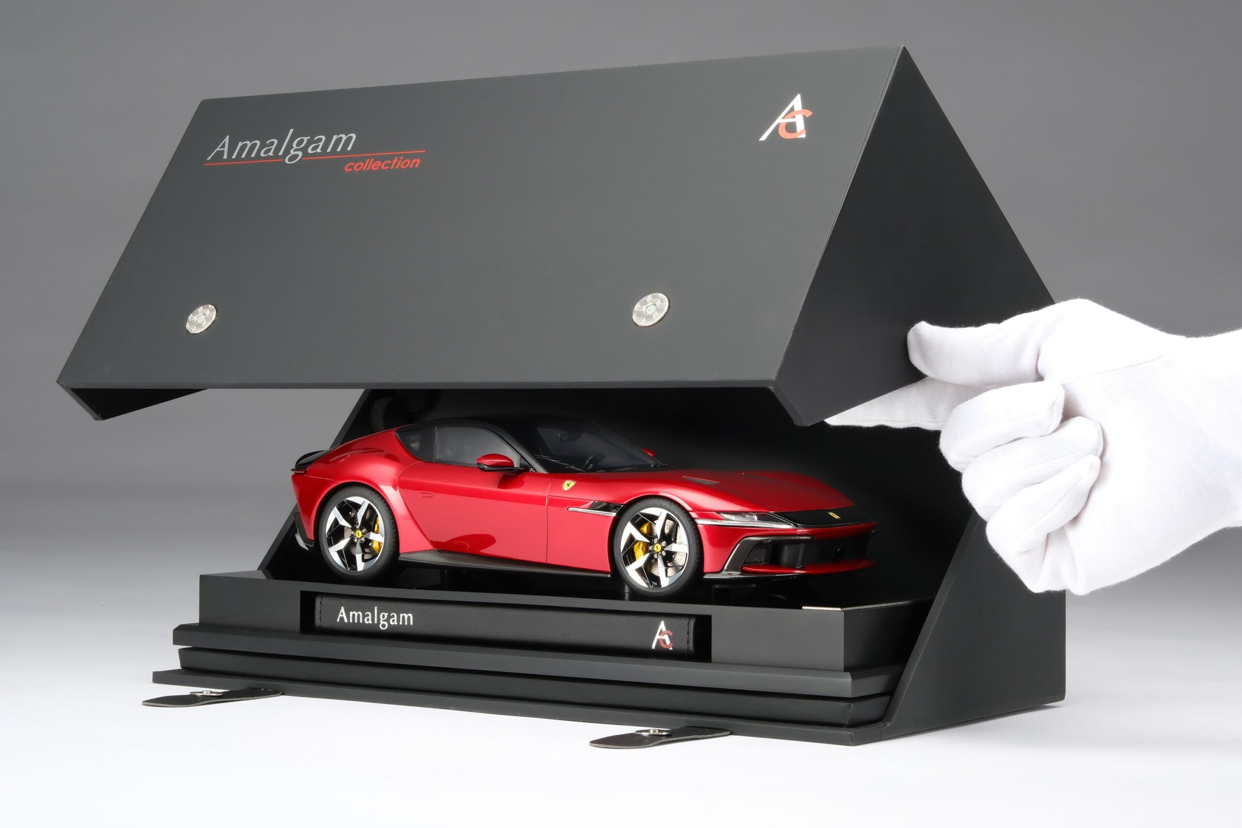 Amalgam Ferrari 12Cilindri (2024) - Rot | 1:18 - Image 19