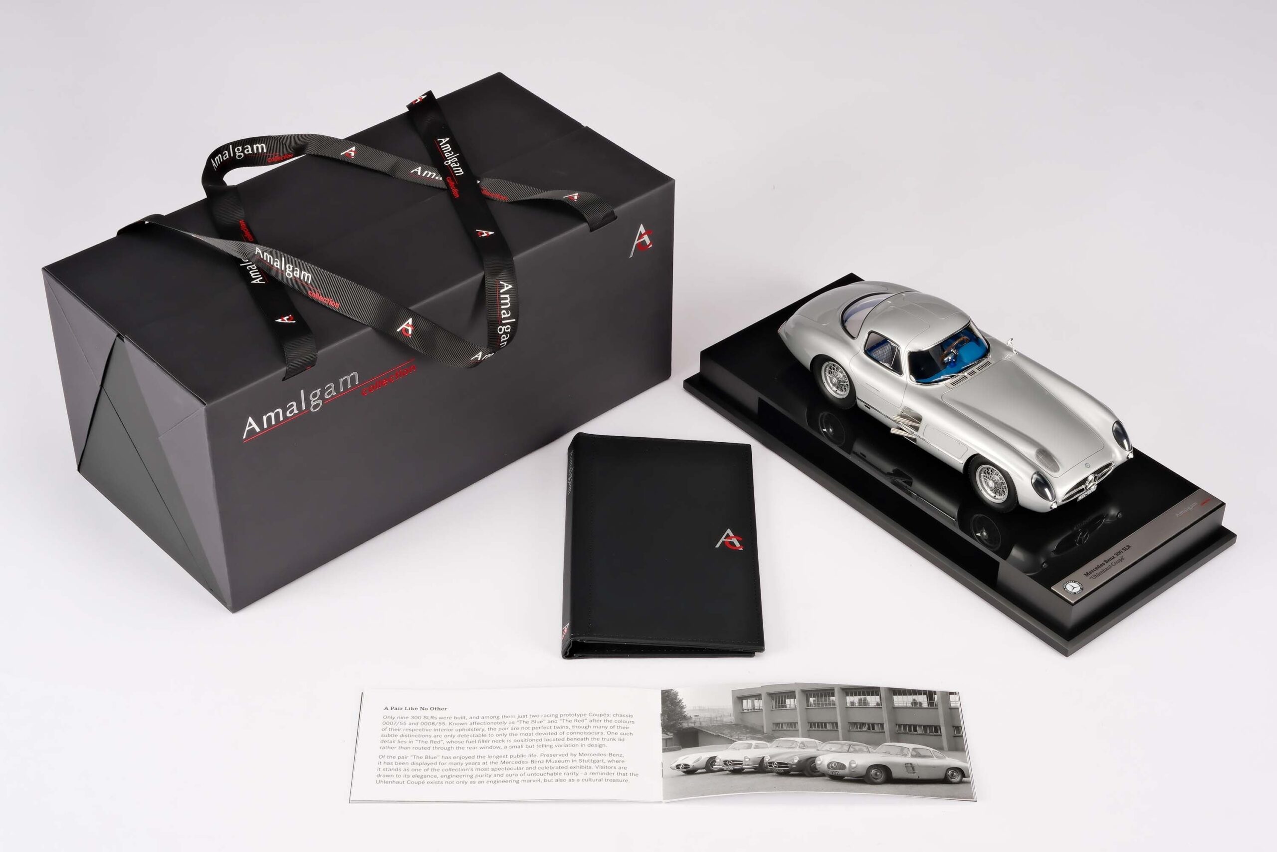 Amalgam Mercedes-Benz 300 SLR Uhlenhaut Coupé Chassis 00007/55 'The Blue' 1956 Test Drive - Silbergrau Metallic | 1:18 - Imagen 20