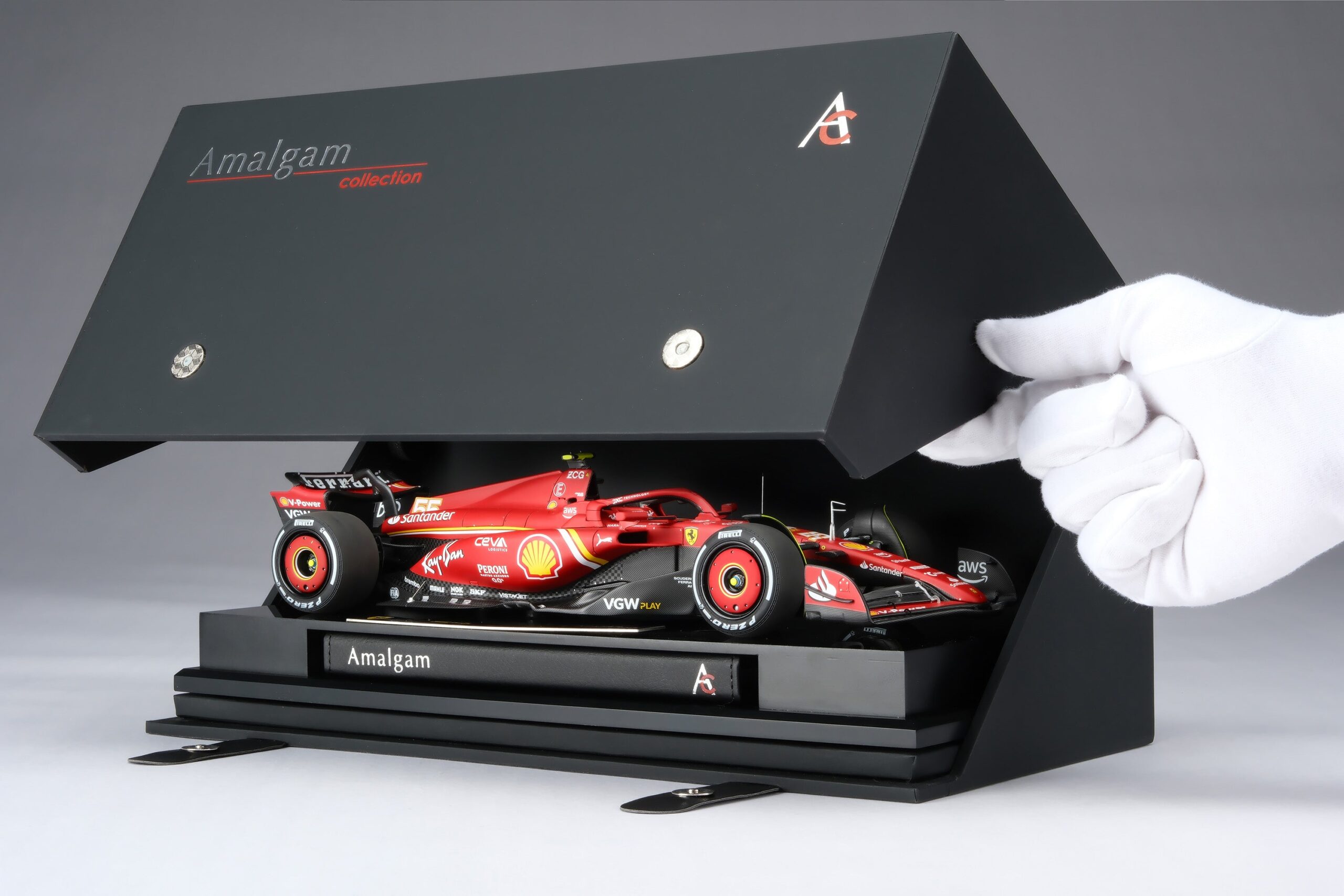 Amalgam Ferrari SF-24 2024 Australian Grand Prix - Rot | 1:18 – Bild 16