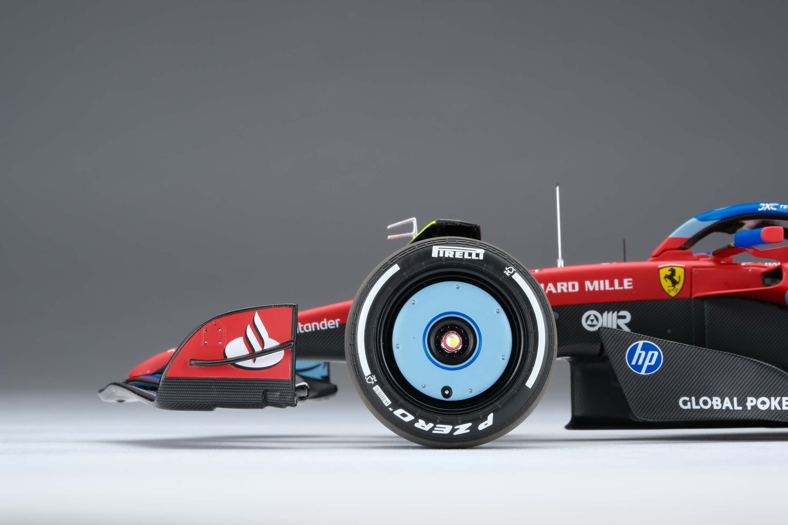 Amalgam Ferrari SF-24 2024 Miami Grand Prix - Rot | 1:18 – Bild 55