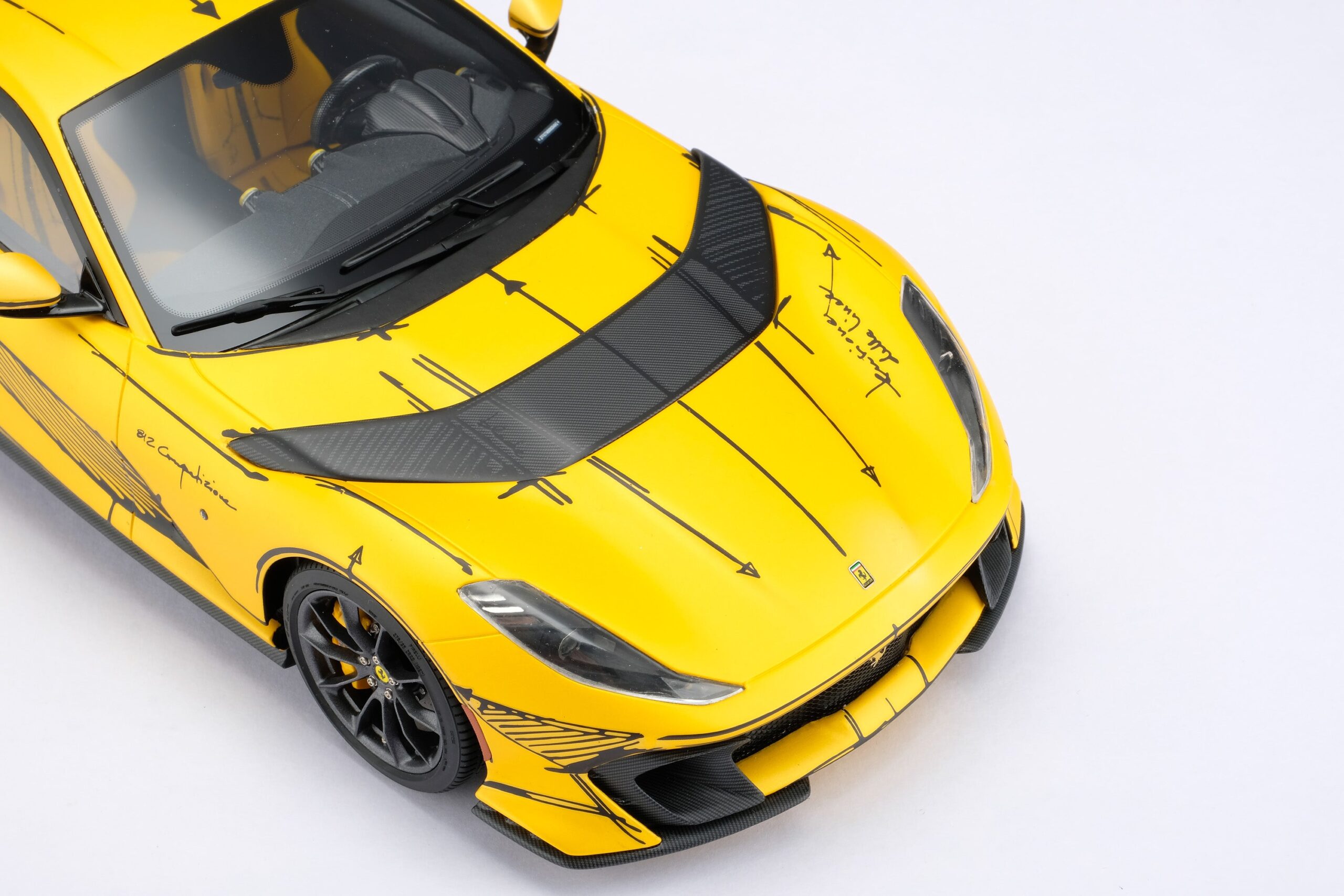 Amalgam Ferrari 812 Competizione Tailor Made - Gelb | 1:18 - Image 5