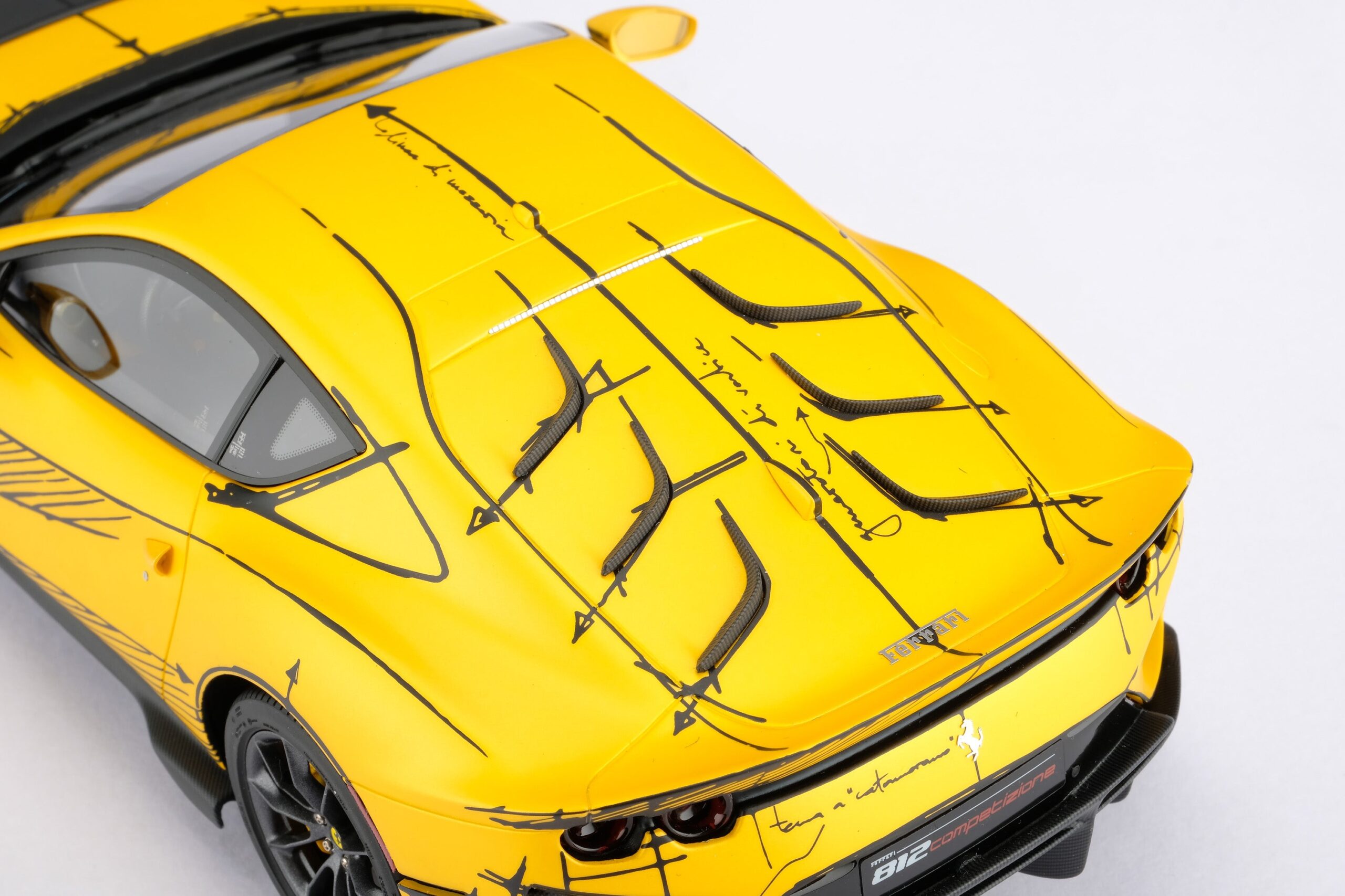 Amalgam Ferrari 812 Competizione Tailor Made - Gelb | 1:18 - Image 6