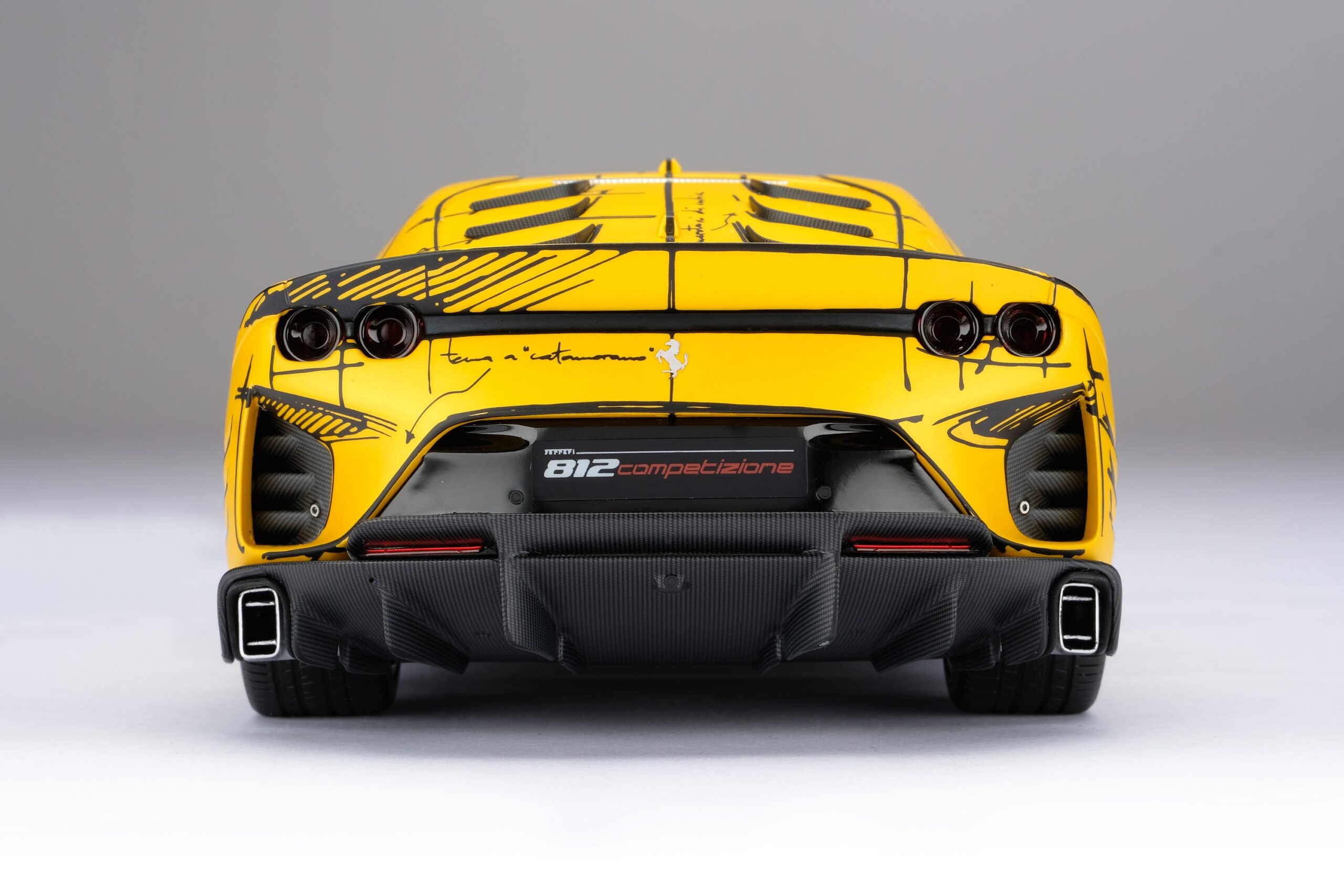 Amalgam Ferrari 812 Competizione Tailor Made - Gelb | 1:18 - Image 13