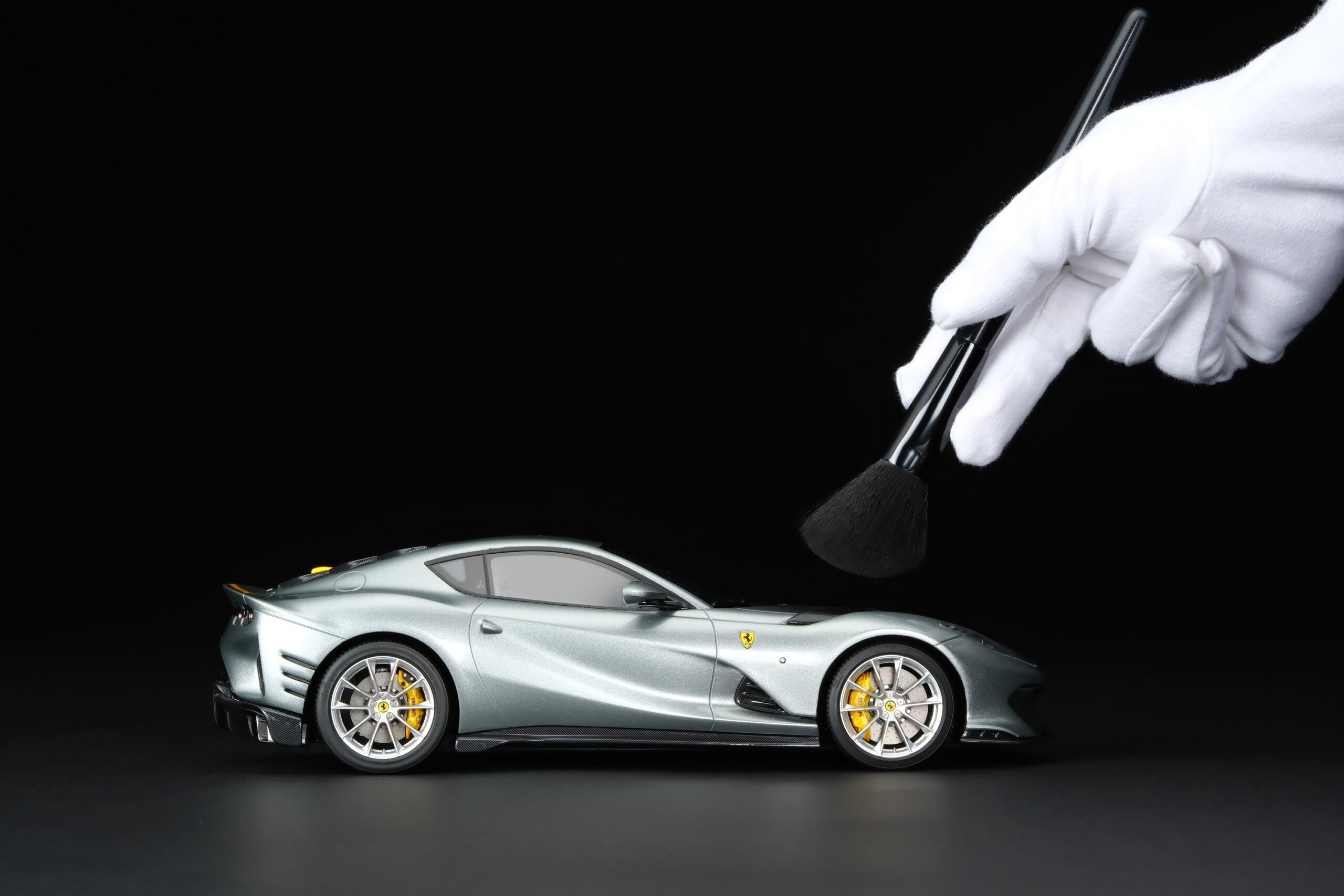 Amalgam Ferrari 812 Competizione - Grau | 1:18 - 画像3