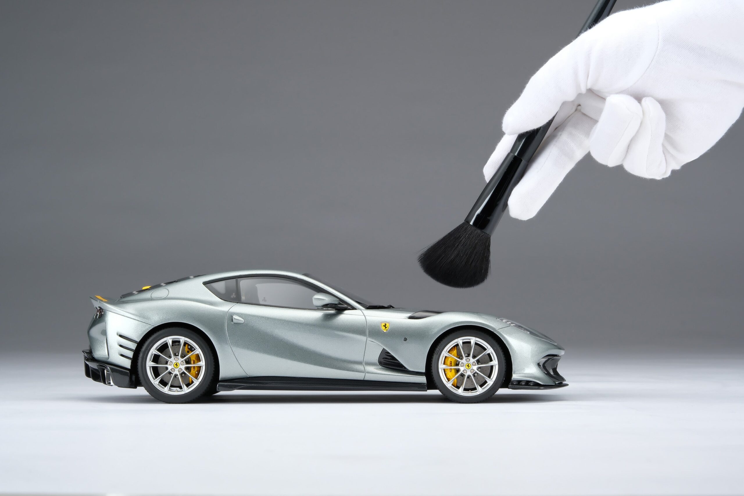 Amalgam Ferrari 812 Competizione - Grau | 1:18 - 画像4