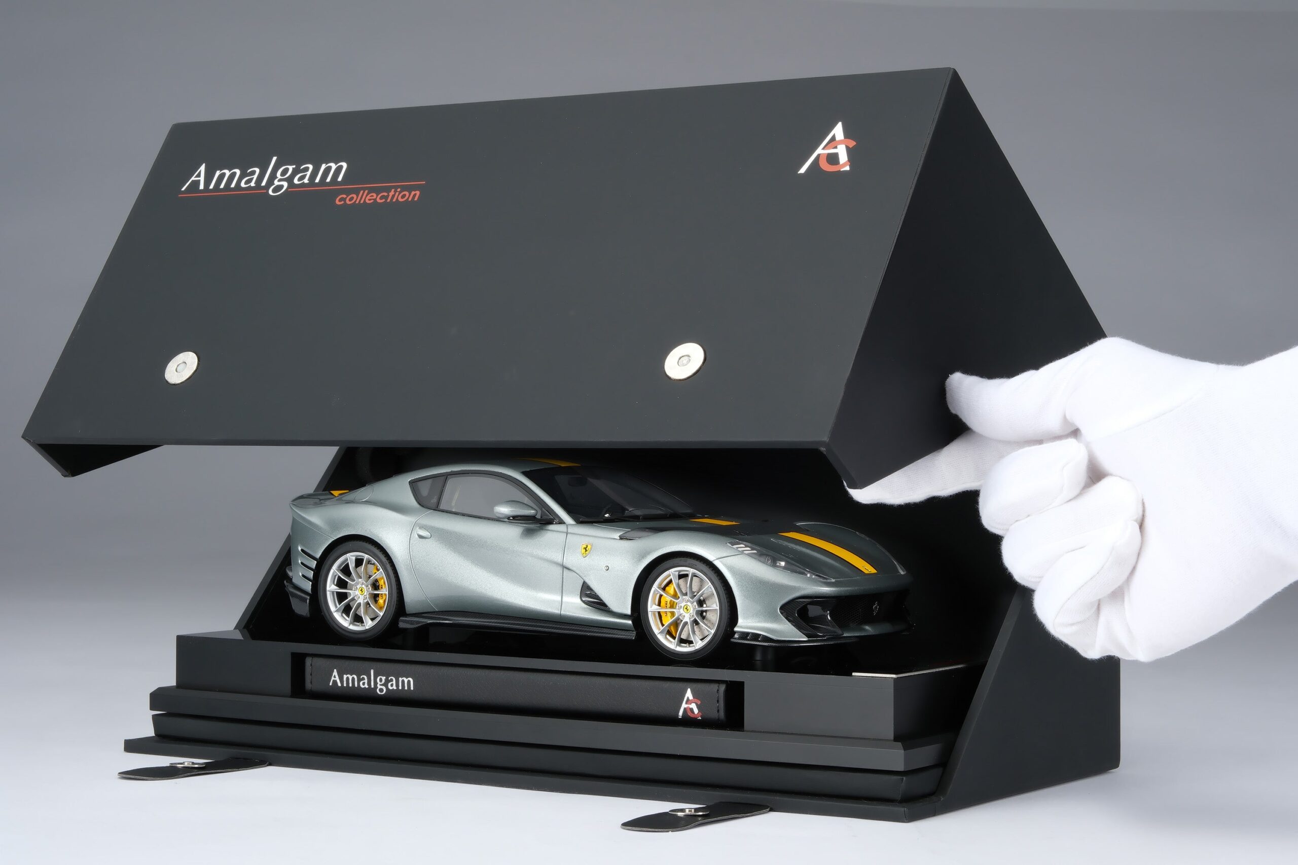 Amalgam Ferrari 812 Competizione - Grau | 1:18 - 画像21