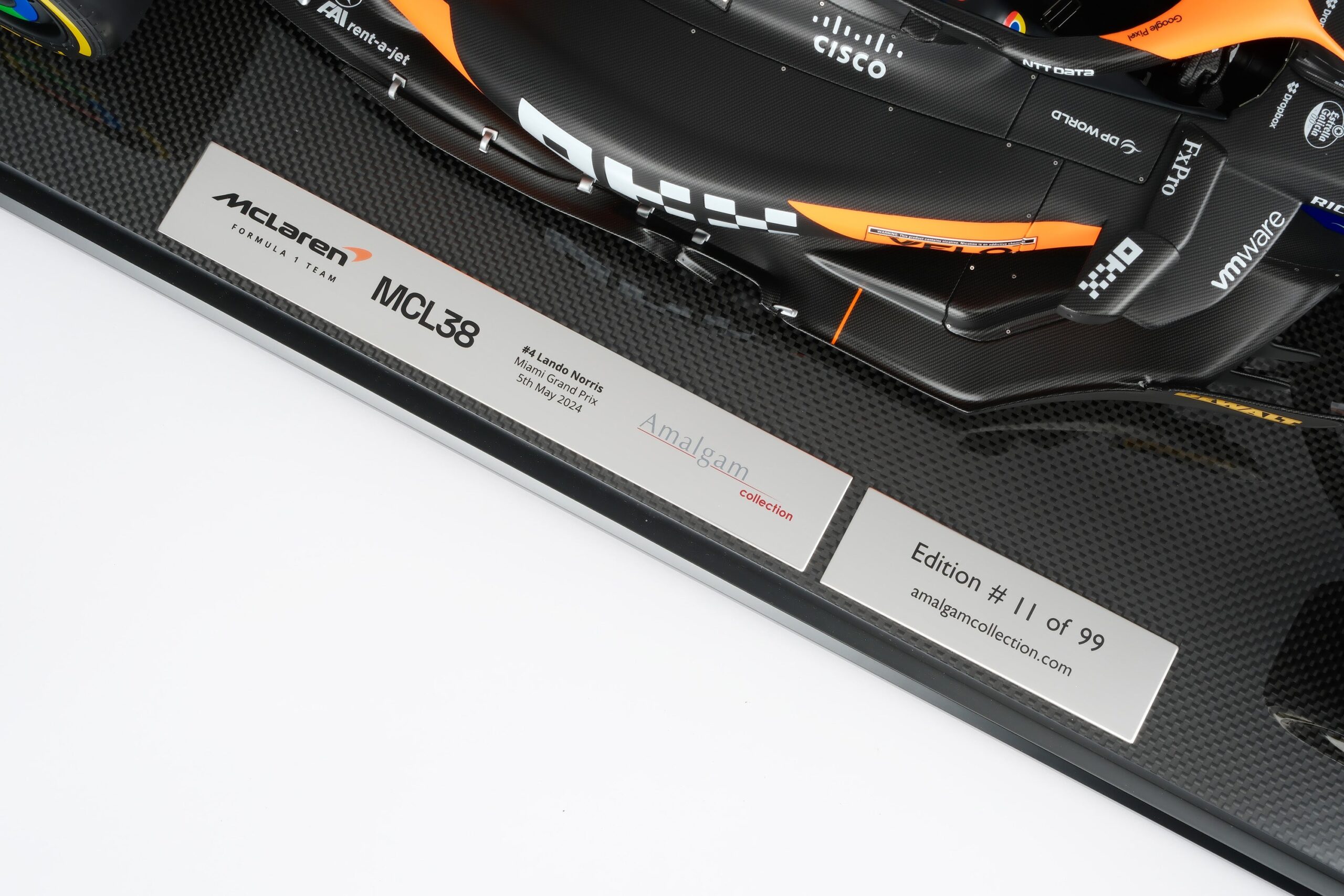 Amalgam McLaren MCL38 2024 Miami Grand Prix - Orange | 1:8 - Imagen 23