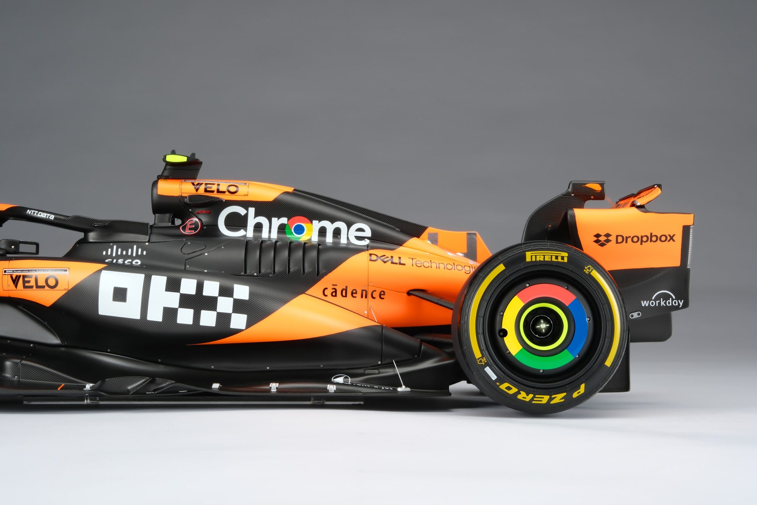 Amalgam McLaren MCL38 2024 Miami Grand Prix - Orange | 1:8 - Imagen 20