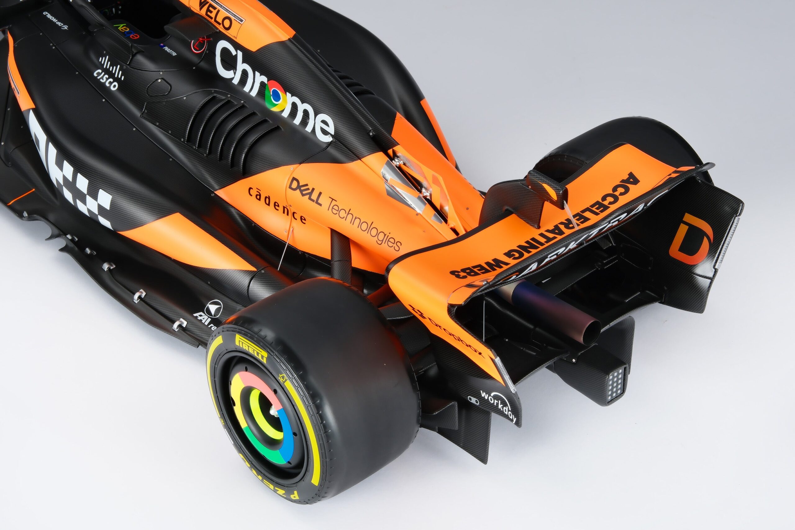 Amalgam McLaren MCL38 2024 Miami Grand Prix - Orange | 1:8 - Imagen 34
