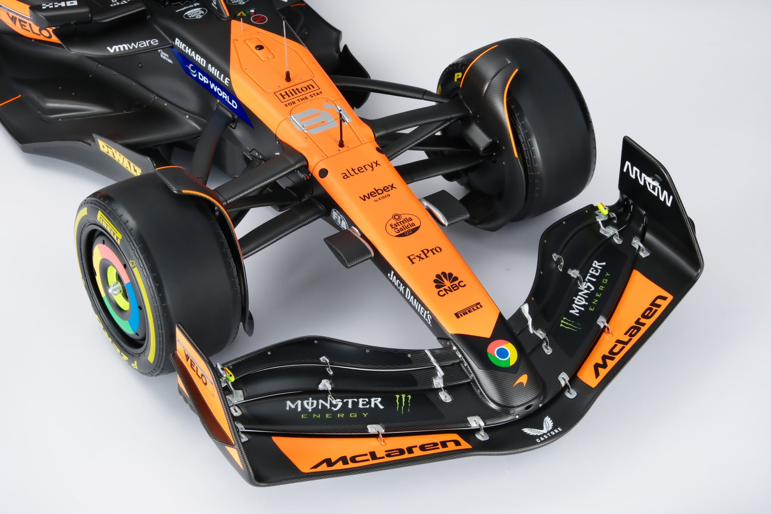 Amalgam McLaren MCL38 2024 Miami Grand Prix - Orange | 1:8 - Imagen 28