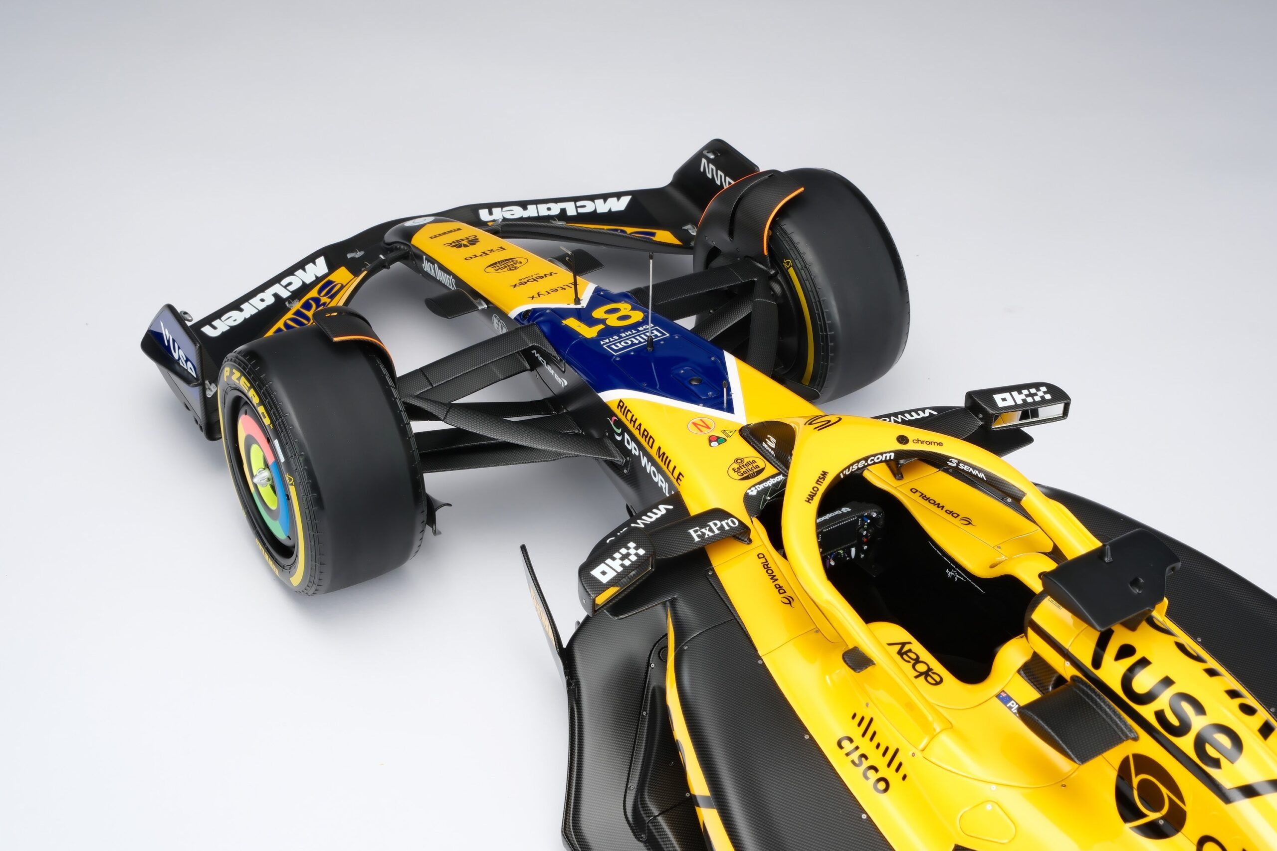 Amalgam McLaren MCL38 2024 Monaco Grand Prix Senna Tribute | 1:8 - Immagine 15