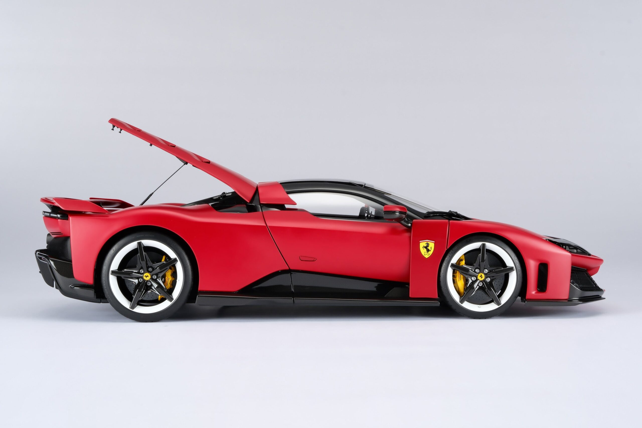 Amalgam Ferrari F80 - Rot | 1:8 - 画像3