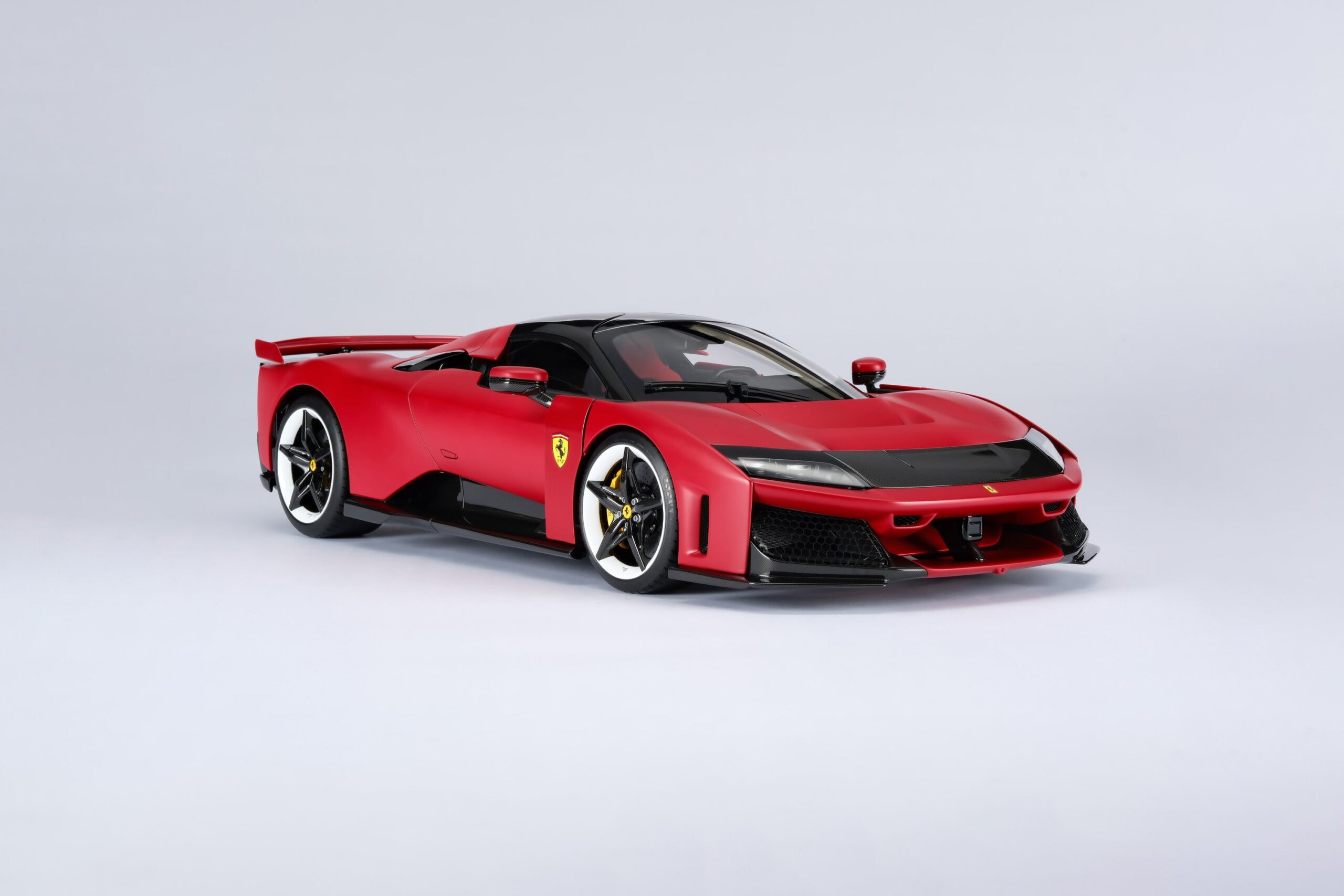 Amalgam Ferrari F80 - Rot | 1:8 - 画像2