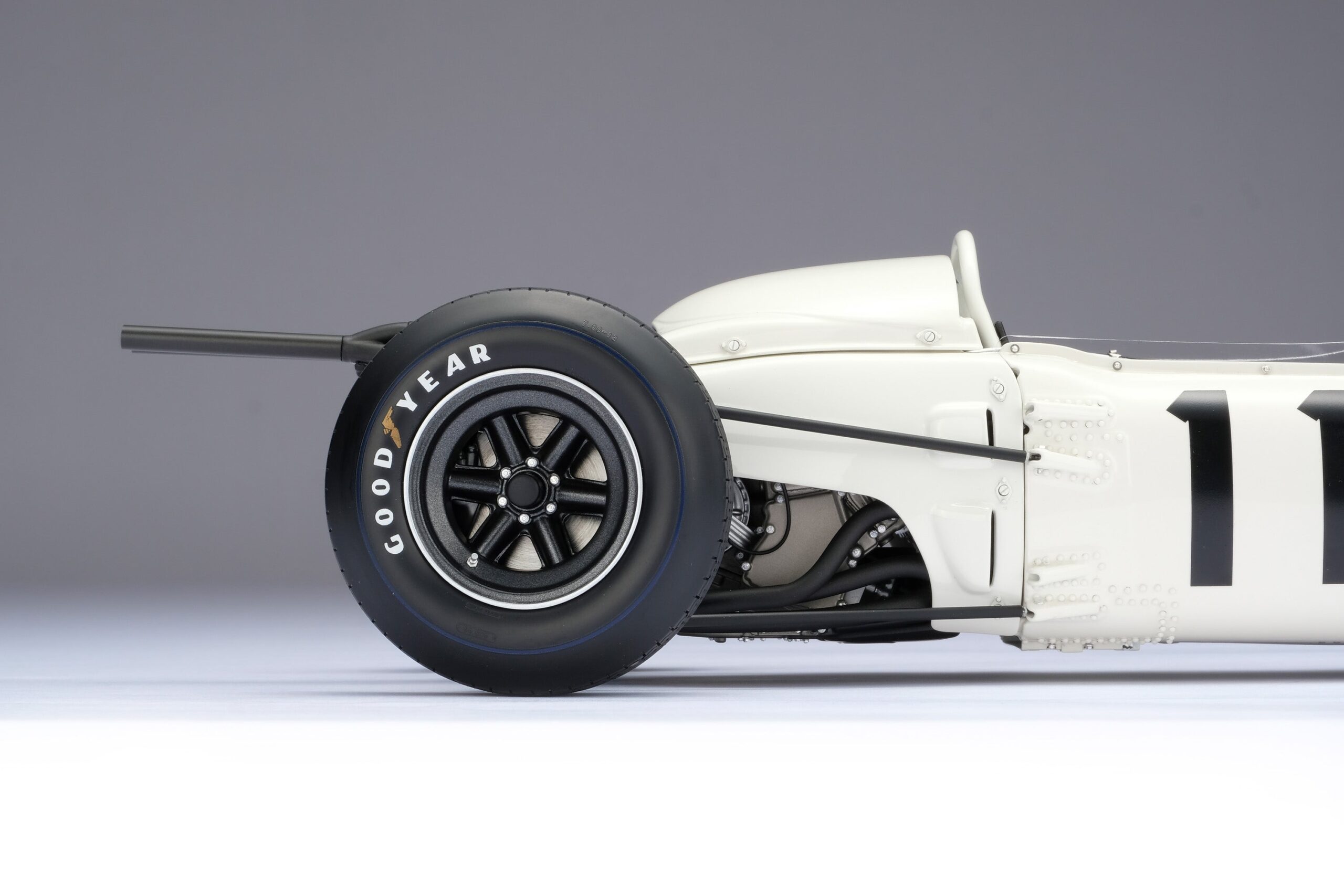 Amalgam Honda RA272 Mexican Grand Prix (1965) - Weiß | 1:8 - Image 23