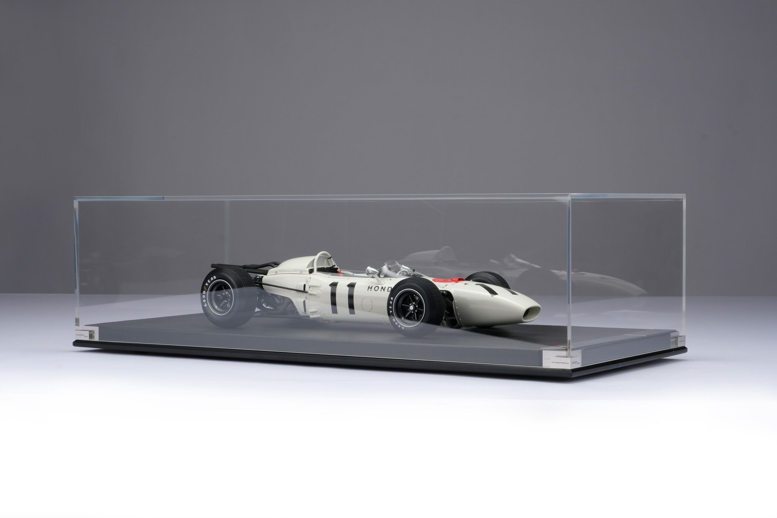 Amalgam Honda RA272 Mexican Grand Prix (1965) - Weiß | 1:8 - Image 27
