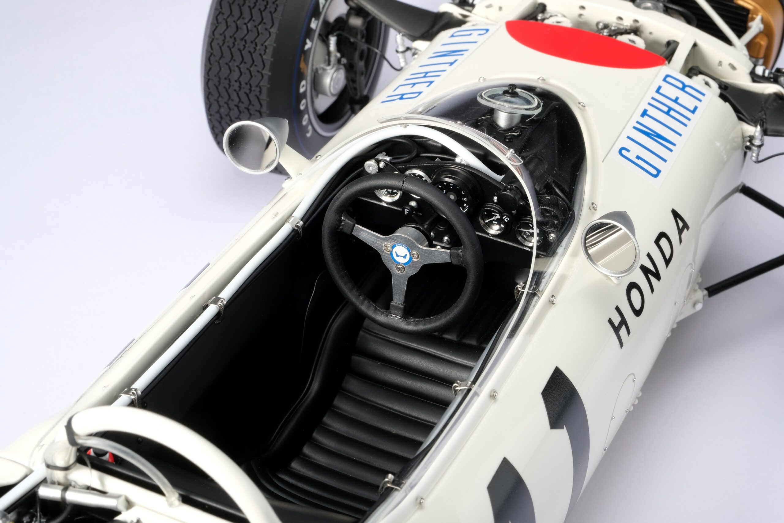 Amalgam Honda RA272 Mexican Grand Prix (1965) - Weiß | 1:8 - Image 10