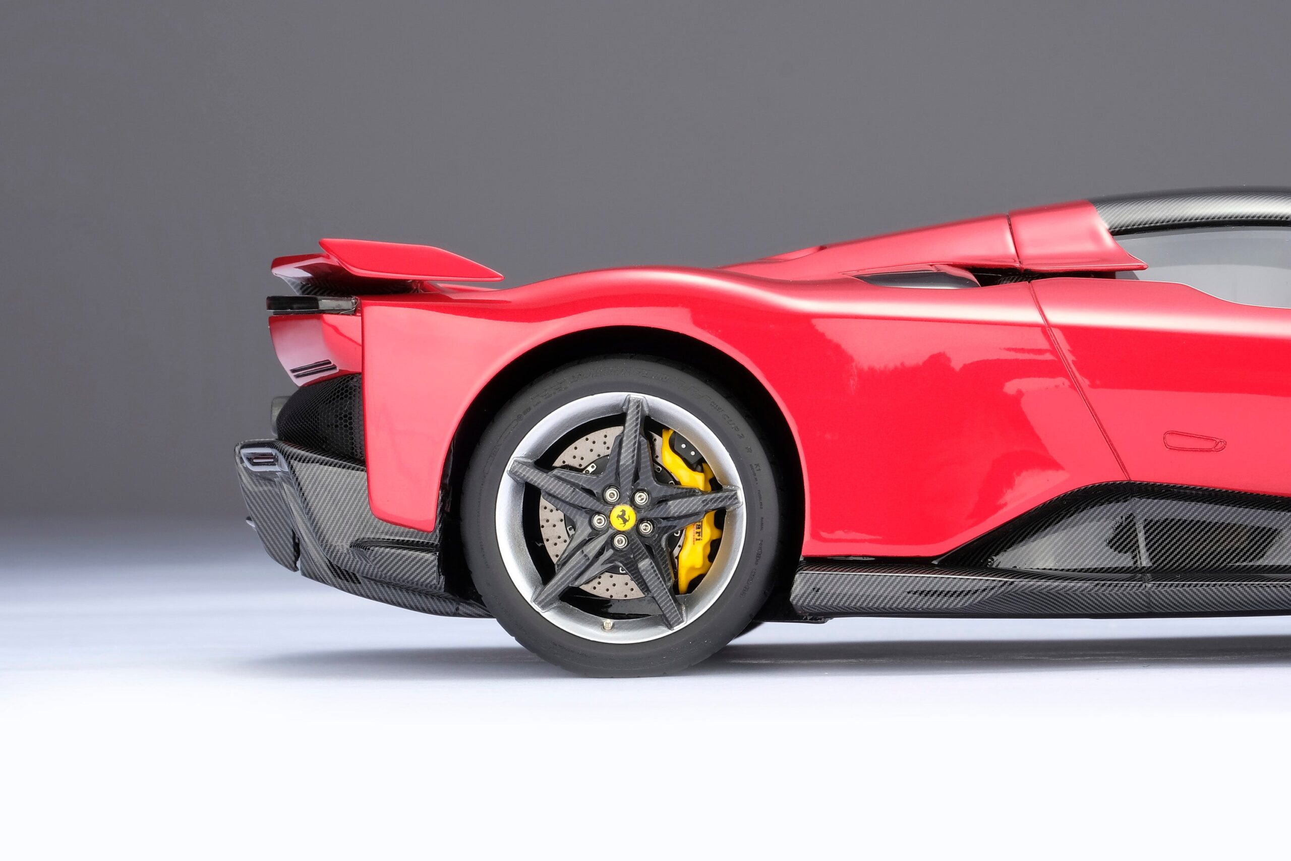 Amalgam Ferrari F80 - Rot | 1:18 – Bild 10