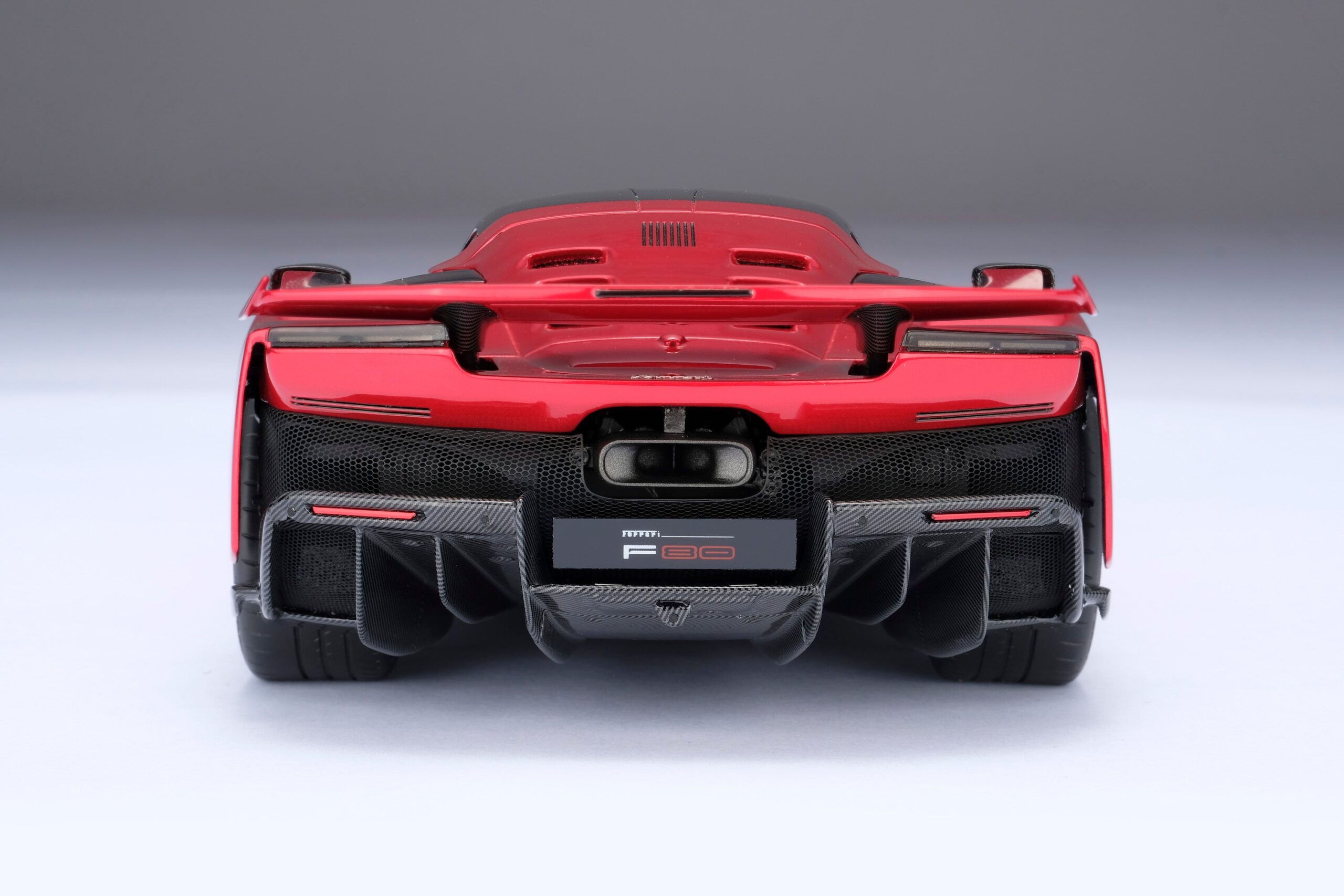 Amalgam Ferrari F80 - Rot | 1:18 – Bild 11