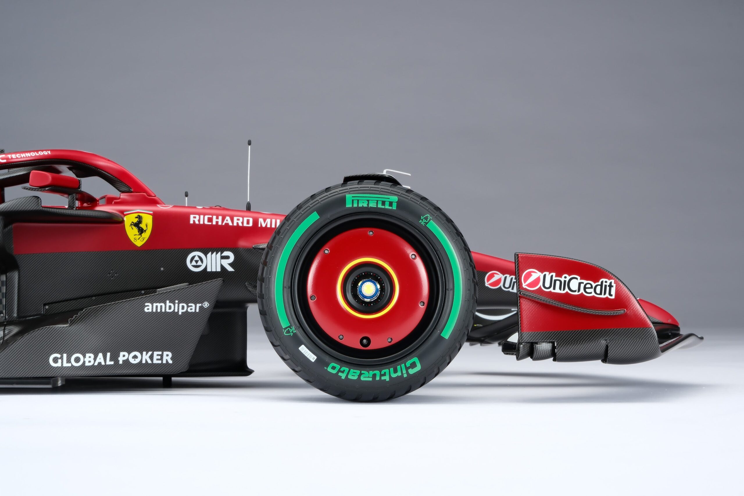 Amalgam Ferrari SF-25 2025 Australian Grand Prix - Rot | 1:8 – Bild 13