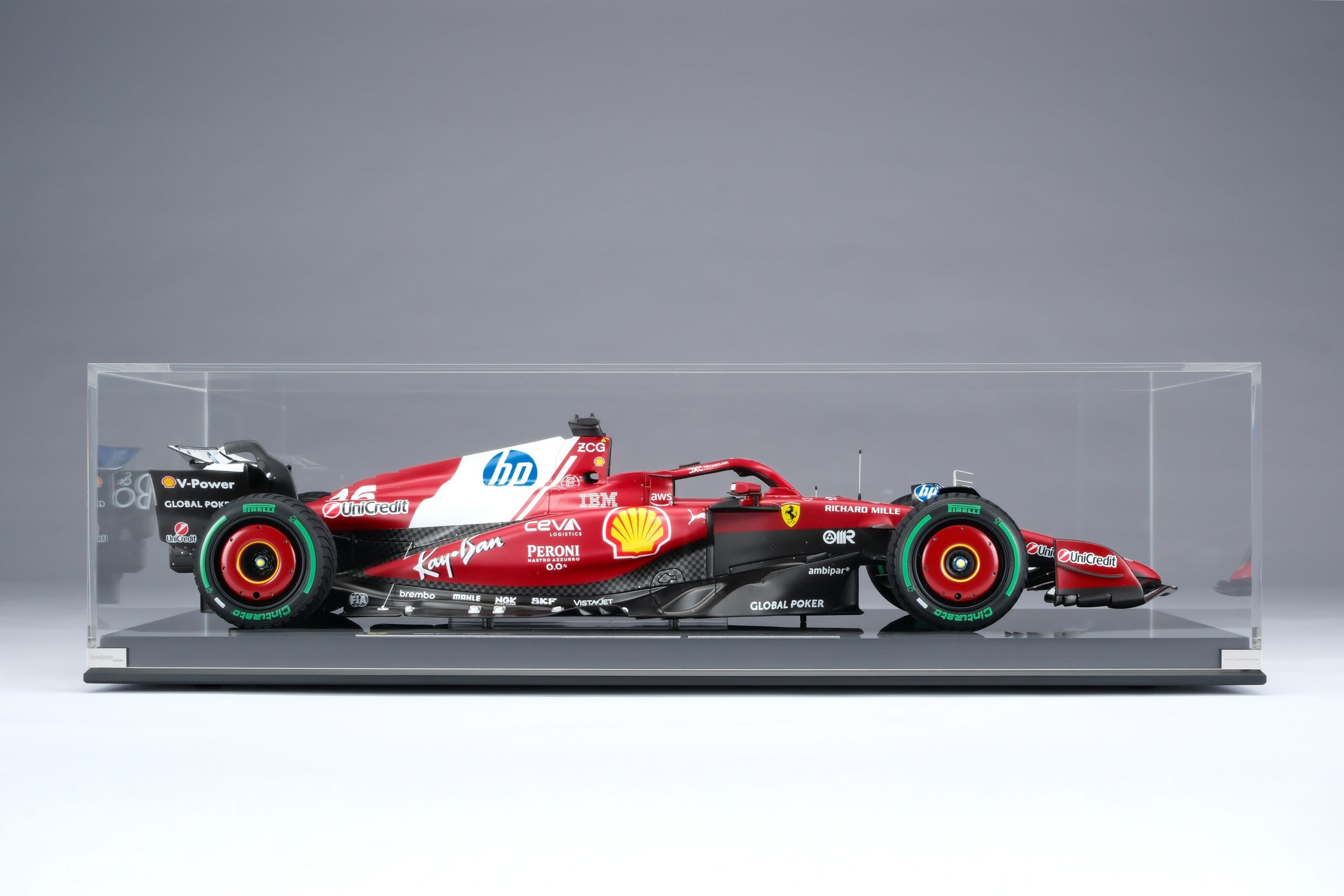 Amalgam Ferrari SF-25 2025 Australian Grand Prix - Rot | 1:8 – Bild 18