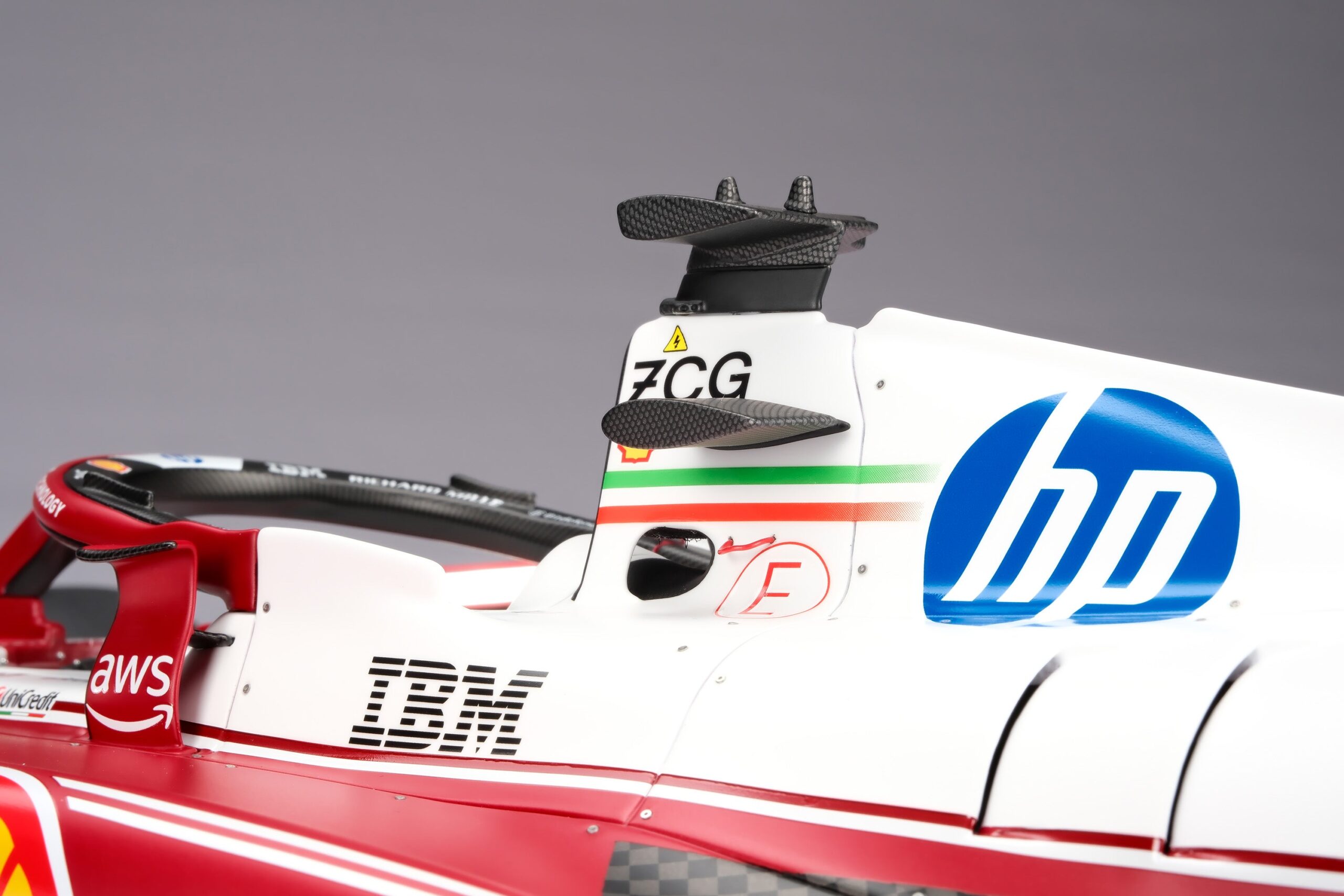 Amalgam Ferrari SF-25 2025 Italian Grand Prix - Charles Leclerc - Rot | 1:8 – Bild 14