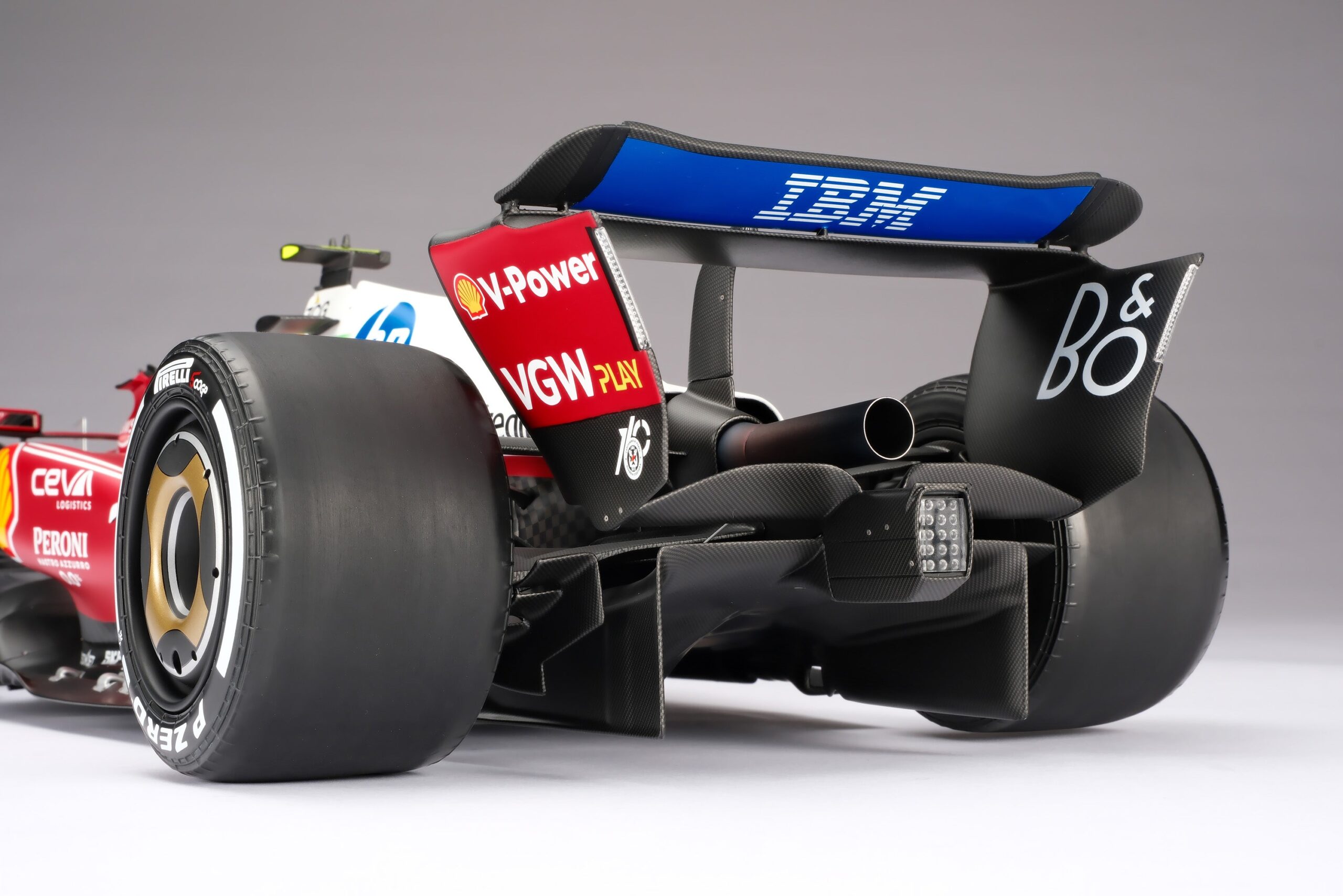 Amalgam Ferrari SF-25 2025 Italian Grand Prix - Lewis Hamilton - Rot | 1:8 – Bild 16