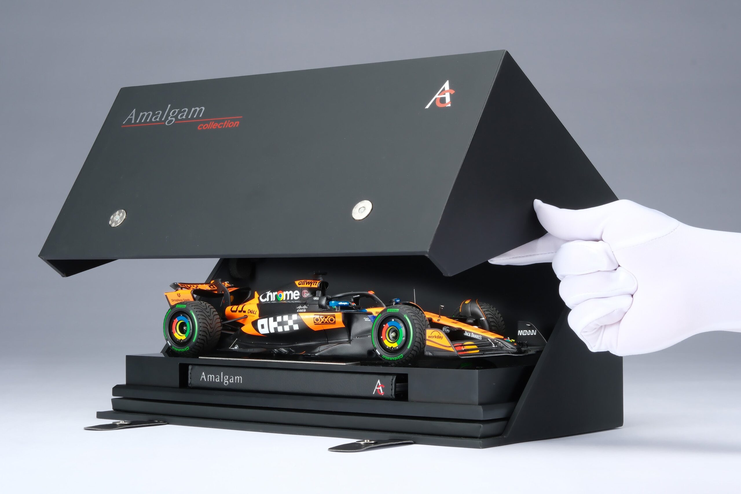 Amalgam McLaren MCL39 2025 Australian Grand Prix - Orange | 1:18 - Image 34