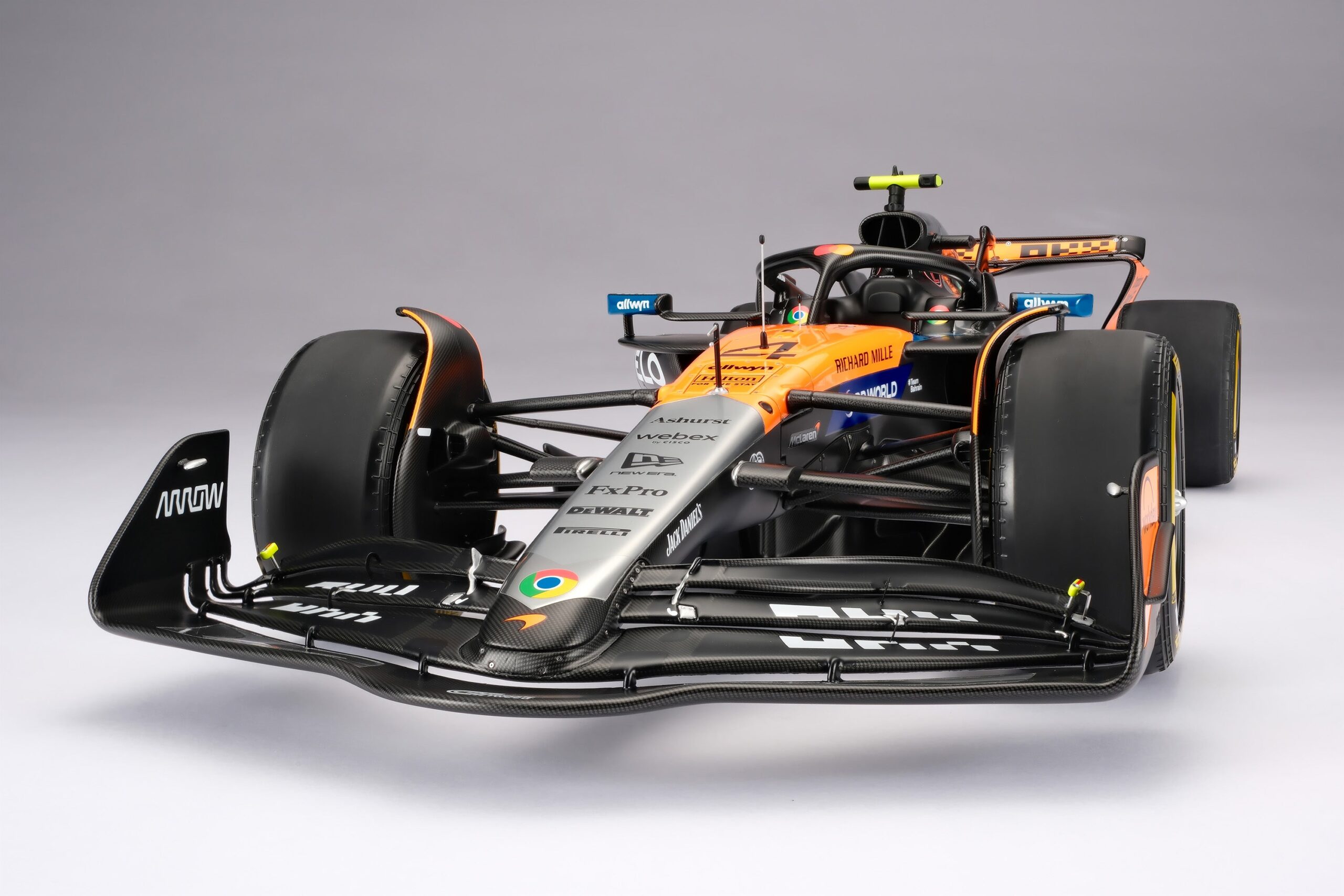 Amalgam McLaren MCL39 2025 British Grand Prix - Chrom / Orange | 1:8 - 画像9