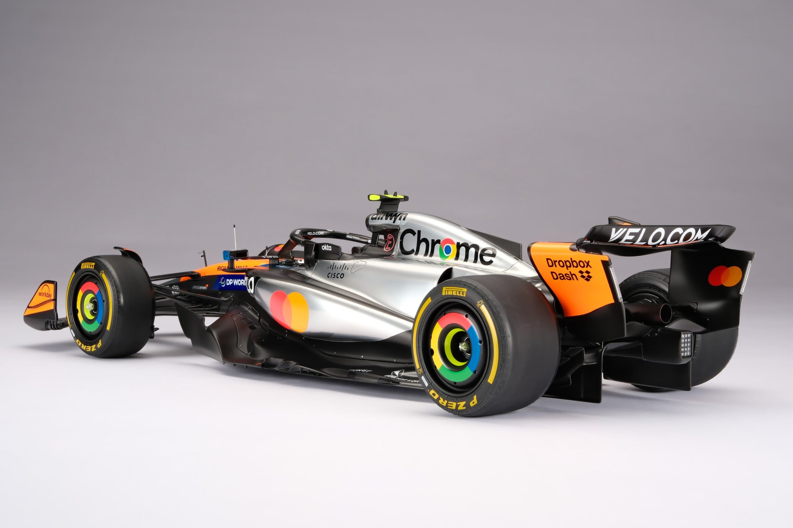 Amalgam McLaren MCL39 2025 British Grand Prix - Chrom / Orange | 1:8 - 画像13