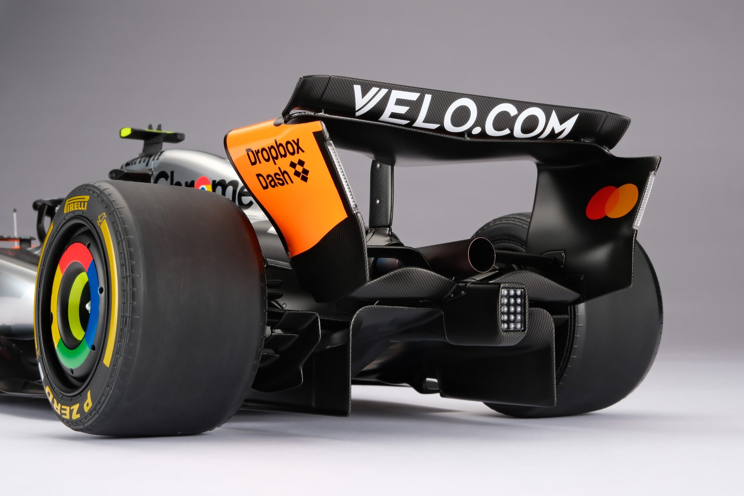 Amalgam McLaren MCL39 2025 British Grand Prix - Chrom / Orange | 1:8 - 画像14