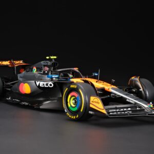 Amalgam McLaren MCL39 2025 British Grand Prix – Chrome / Orange | 1:8